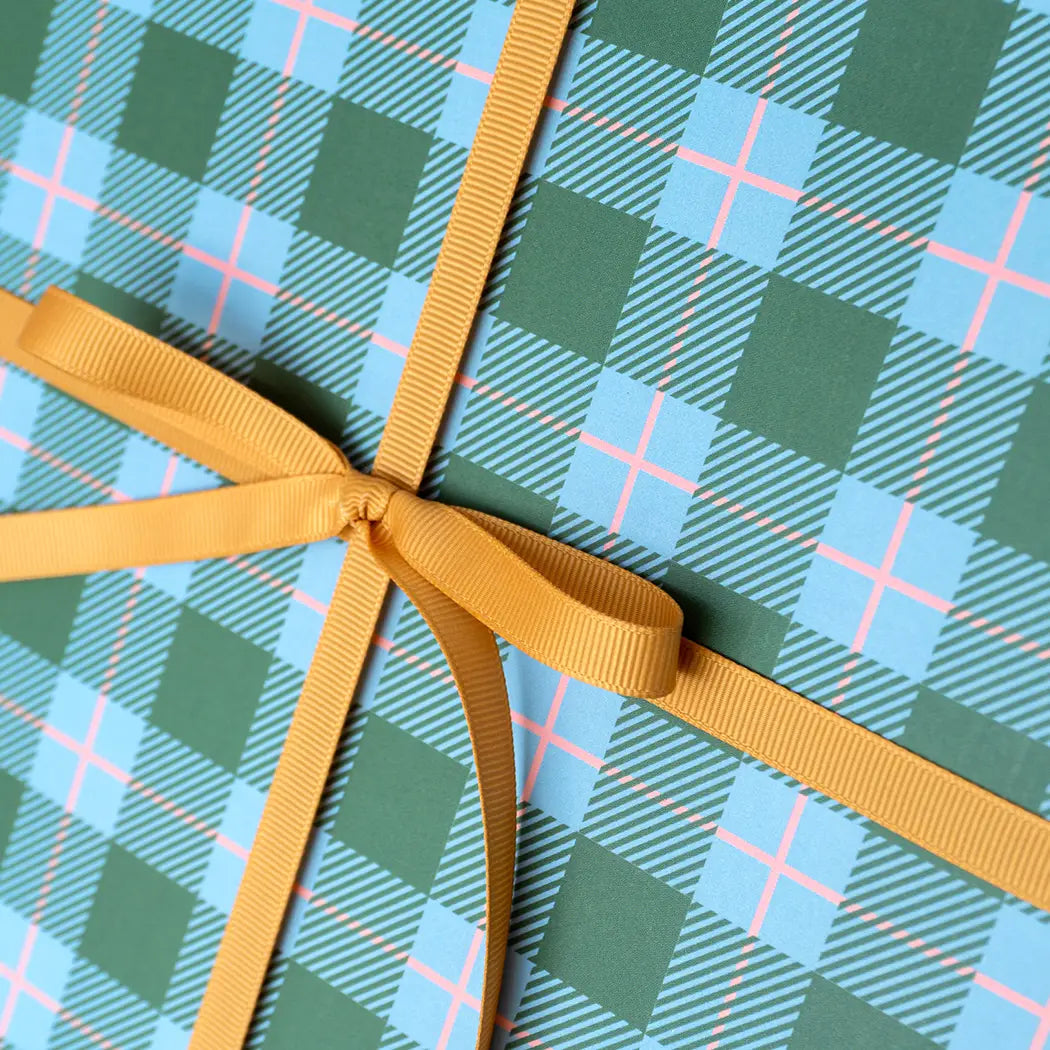 Premium Antonio Wrapping Paper Roll - 3 Sheets (18
