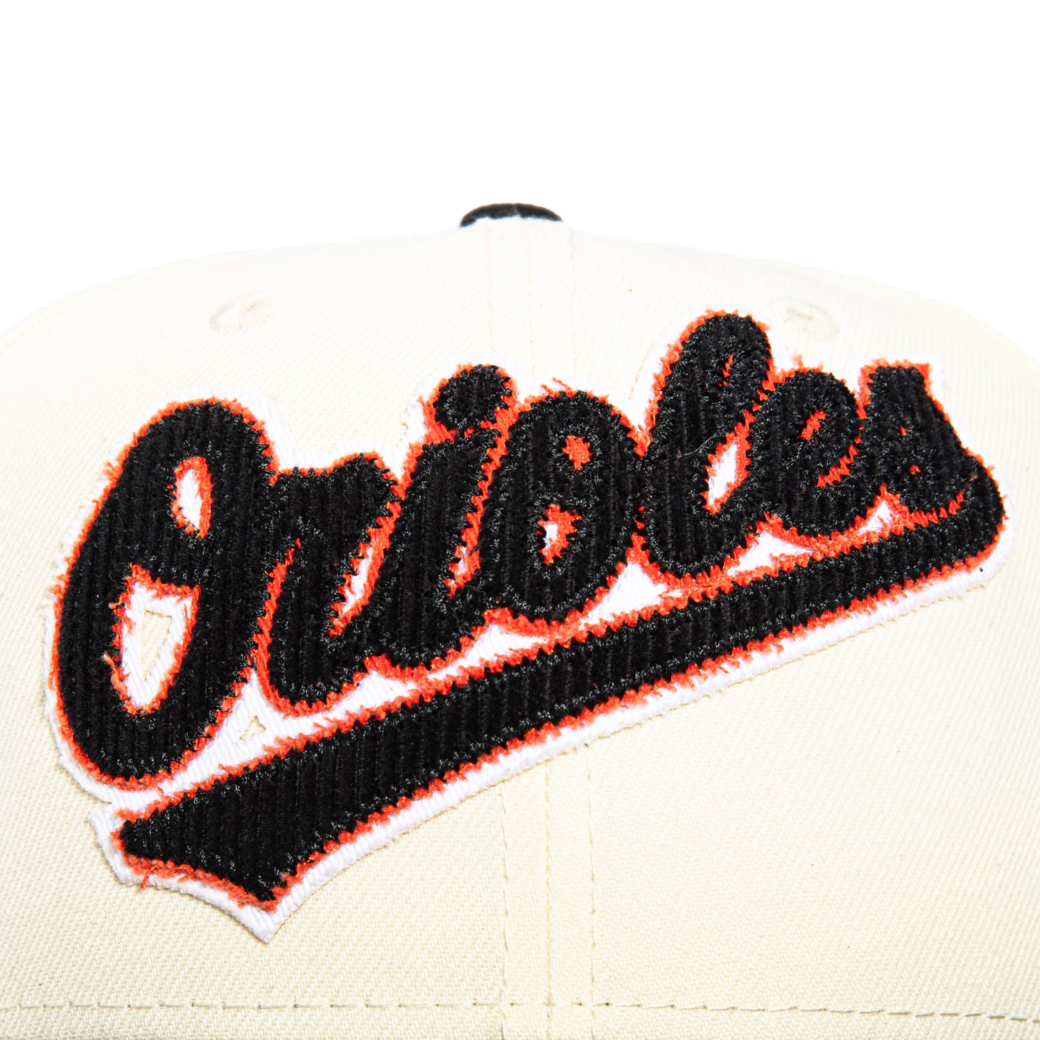 New Era 59Fifty Corduroy Baltimore Orioles 30th Anniversary Patch Baseball Cap - White & Black Adjustable Snapback Hat for MLB Fans, Streetwear & Sports Events