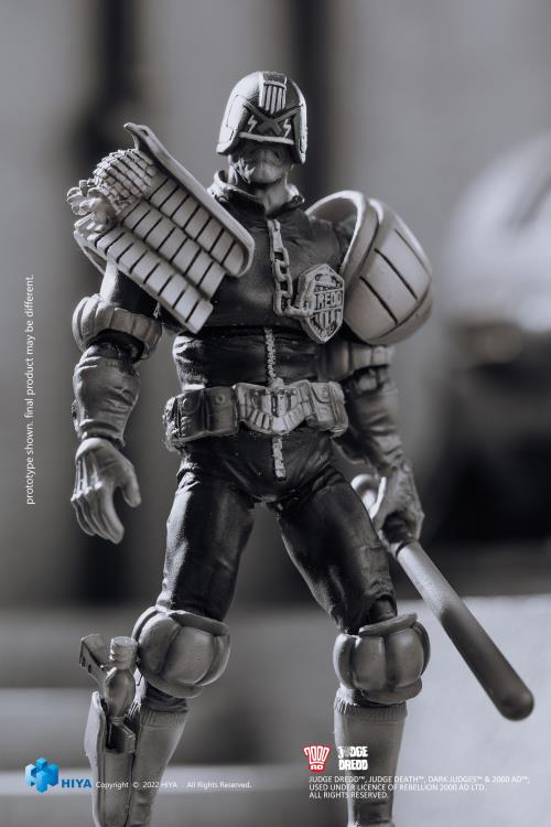 1/18 Scale HIYA 4-Inch Judge Dredd Action Figure - Exquisite Mini Collectible Series (Black & White Version) | Perfect for Display, Gifts & Comic Book Collections