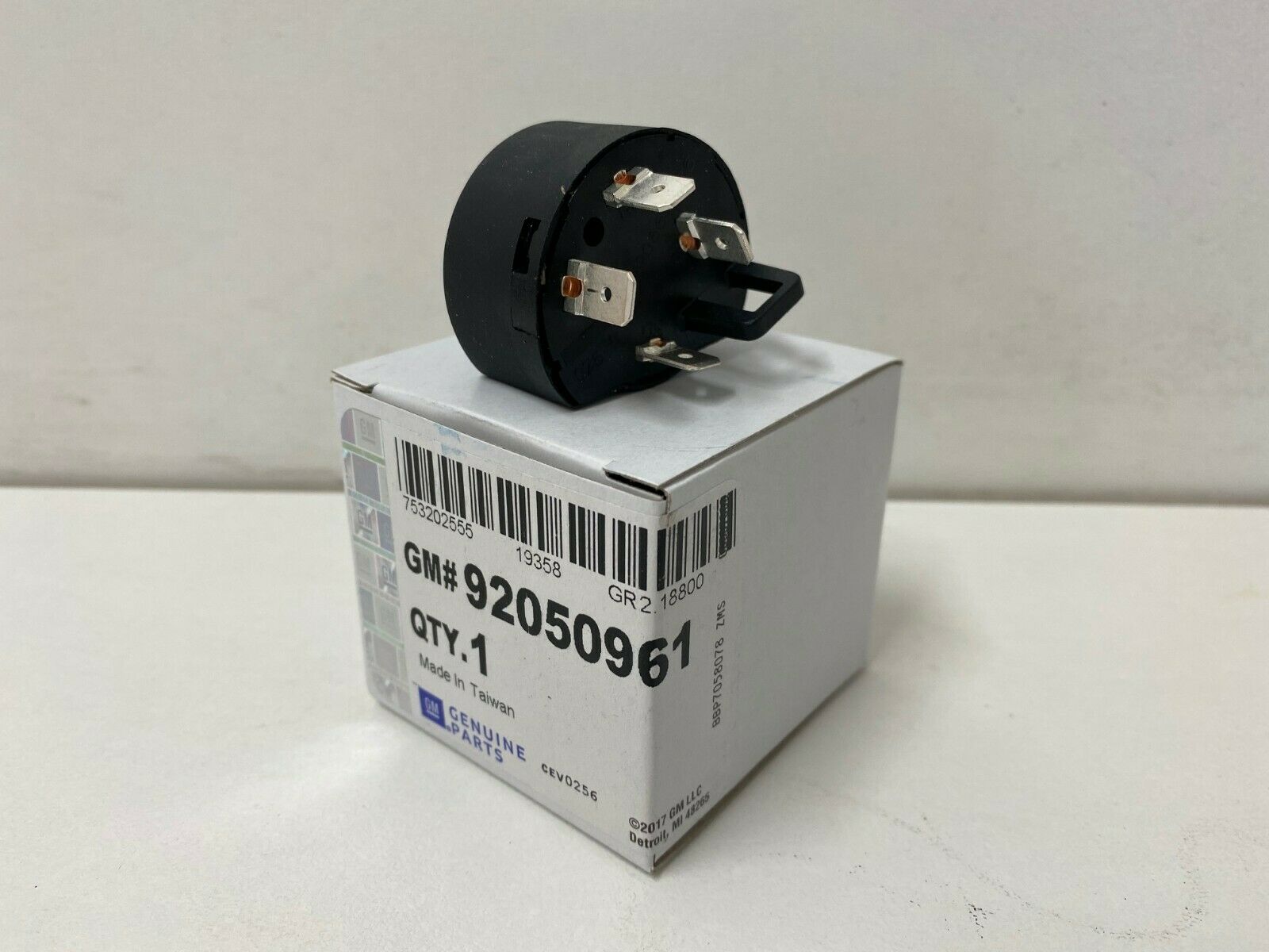Genuine Holden Commodore VT VZ WH WL Ignition Switch (1997-2006) - Perfect Replacement for Smooth Engine Start & Reliable Performance