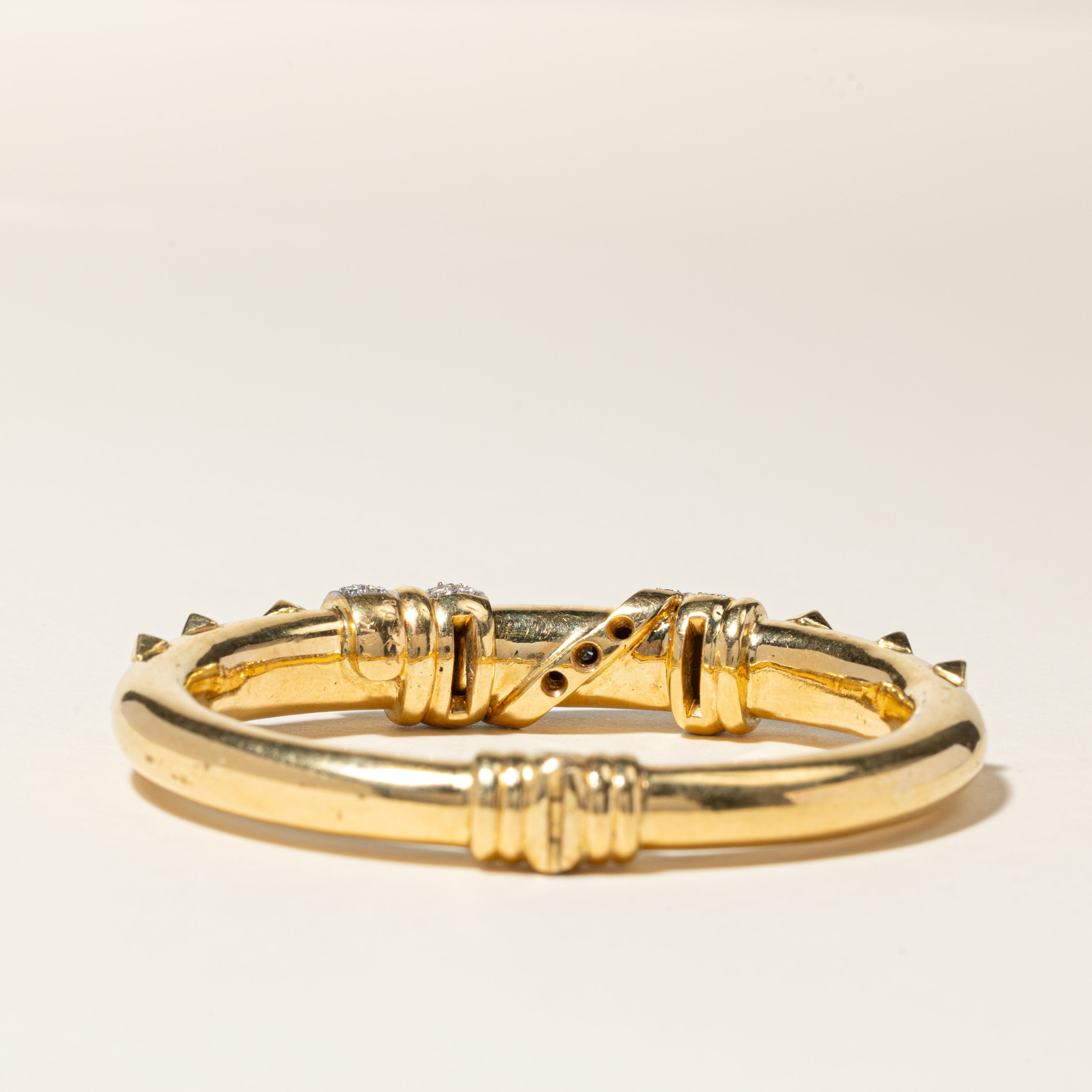 18K Yellow Gold Diamond Studded Bangle Bracelet for Women | 1.54 Carat Total Weight | 6.5 Inch | Elegant Jewelry Gift for Anniversary, Birthday & Special Occasions