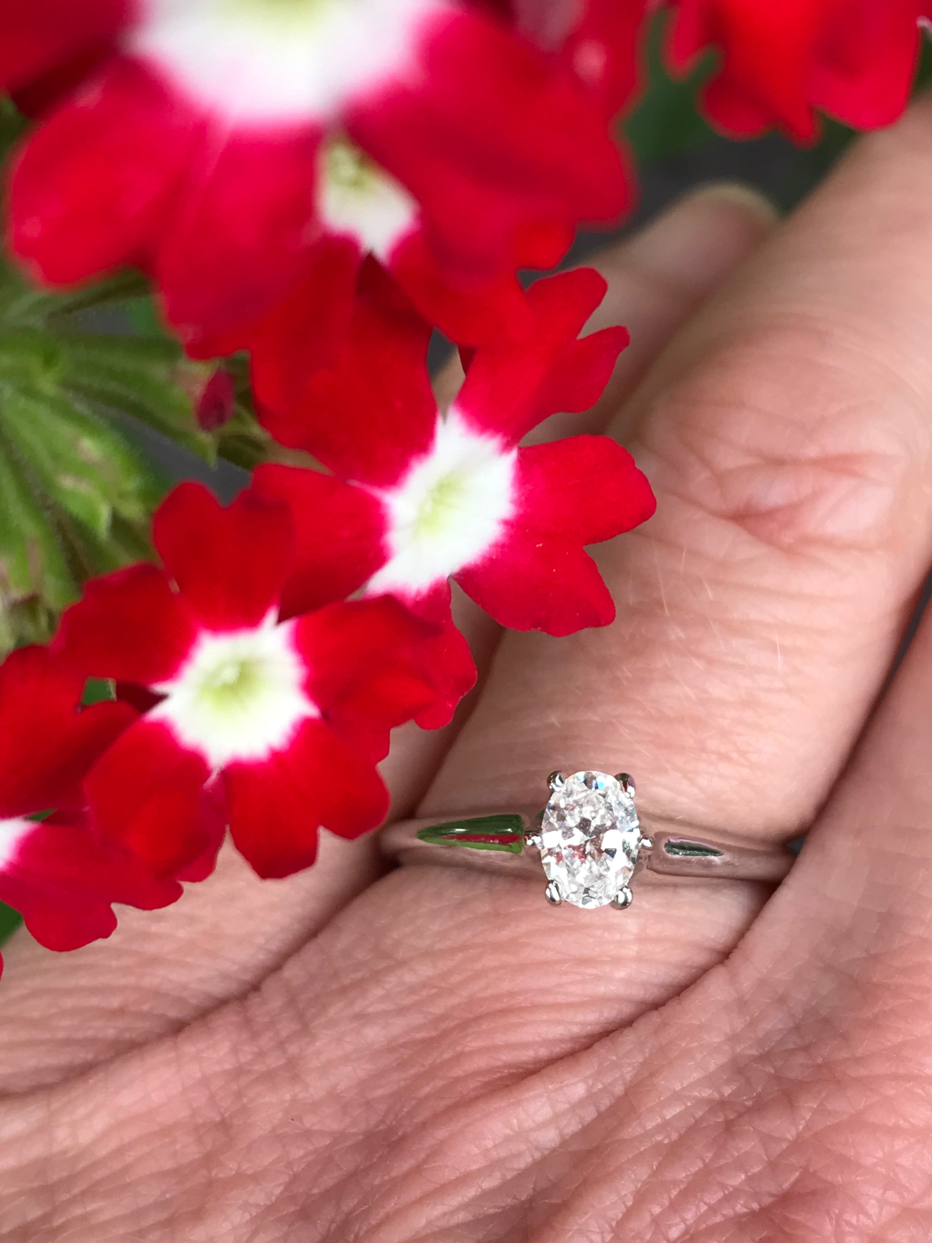 0.35ct Natural Diamond Platinum Oval Ring - Elegant Claw Set Engagement Ring for Women, Perfect for Proposals, Anniversaries & Special Occasions