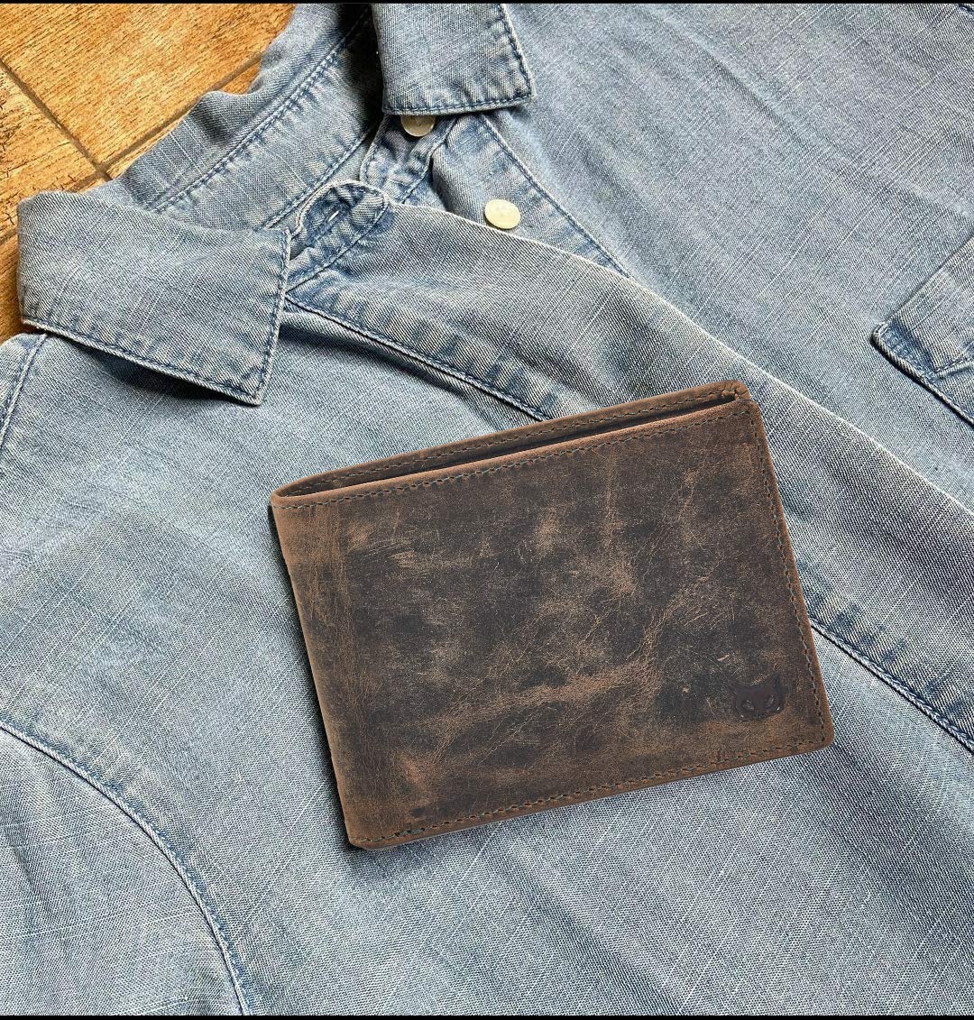 Genuine Leather Men's RFID Blocking Bifold Wallet - Slim Minimalist Front Pocket Design with ID Window | Thin & Stylish Gift Box (Crazy Horse, Moss) - Perfect for Everyday Carry, Travel & Business Use