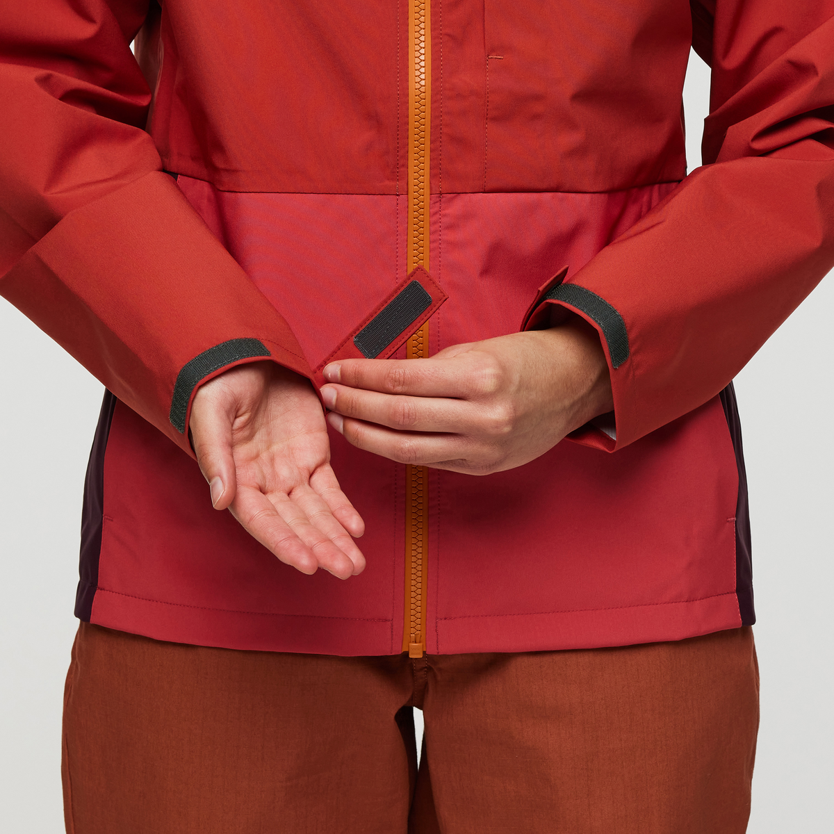 Cotopaxi Cielo Waterproof Rain Jacket for Women - Lightweight Windproof Outdoor Hiking Jacket for Rainy Weather & Travel Adventures