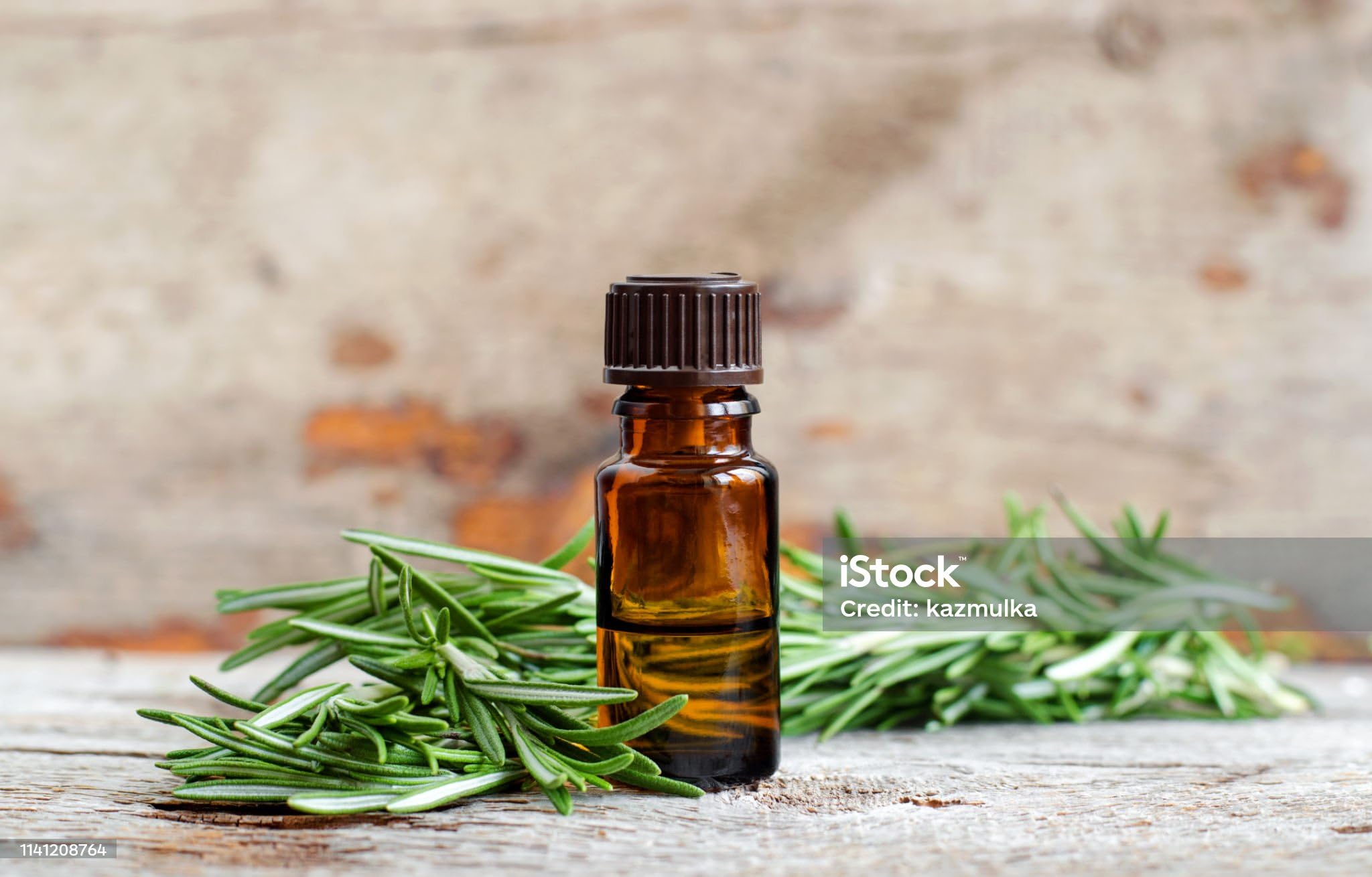 Expert Foods 100% Pure Organic Rosemary Essential Oil for Hair Growth & Thickness | Natural Hair Fall Control & Scalp Treatment | Skin Care & Aromatherapy Oil (15ml) | Perfect for DIY Hair Masks, Massage & Diffuser Blends