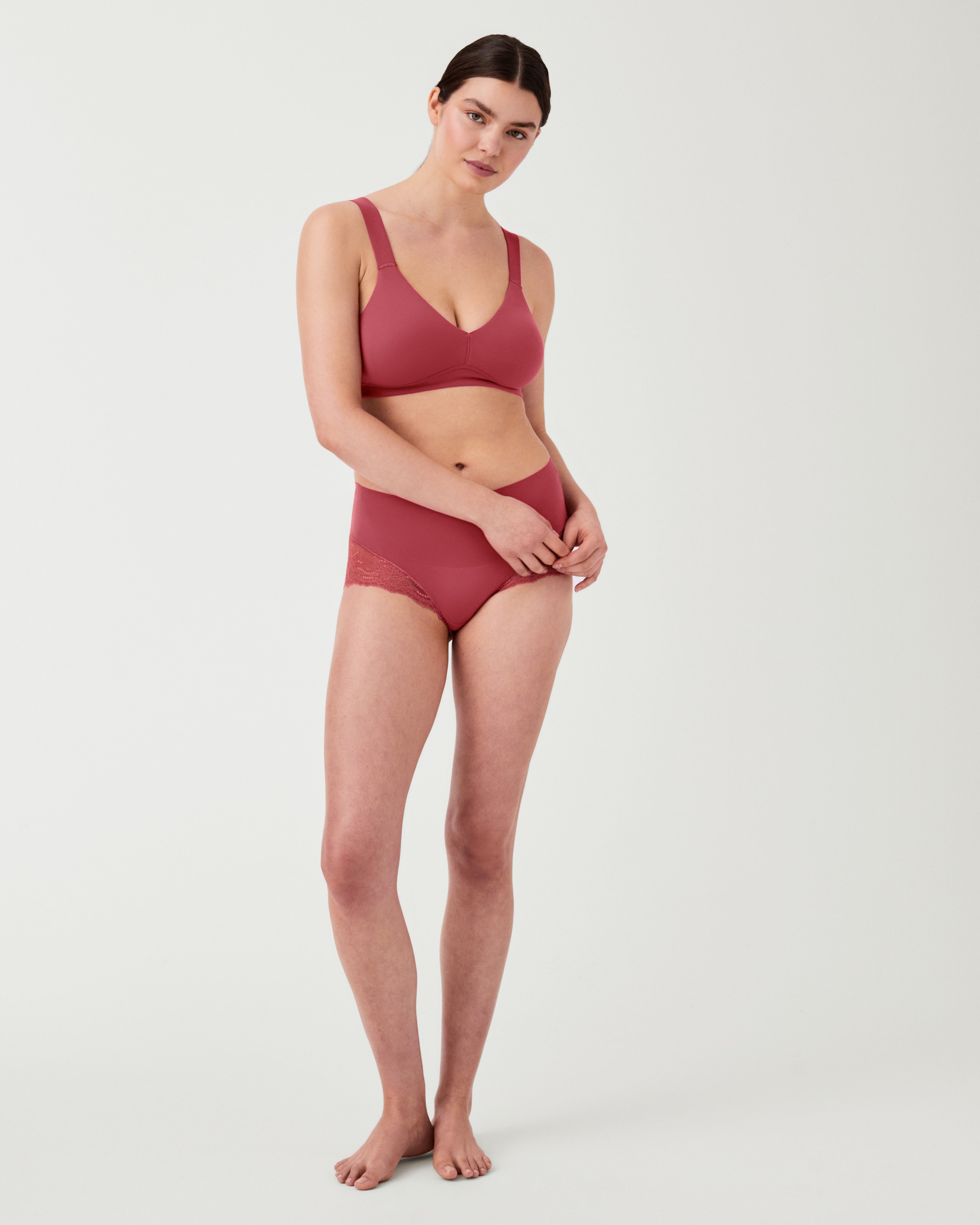 SPANX Smooth Comfort Unlined Bralette - Wireless Seamless Bra for Everyday Wear & Lounge - Perfect for Yoga, Work from Home & Relaxation