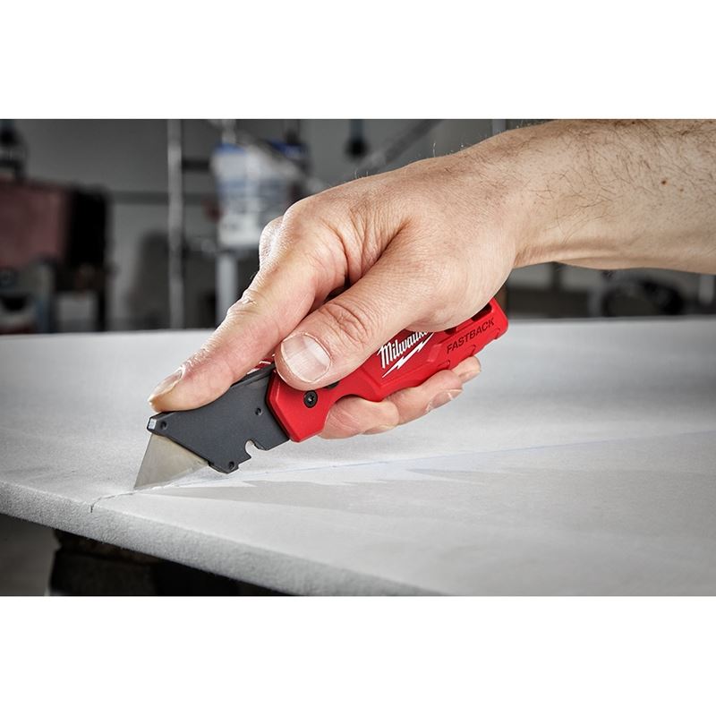 48-22-1501 FASTBACK Folding Utility Knife - Heavy Duty Retractable Box Cutter for Warehouse, Construction & DIY Projects | Ergonomic Grip for Safe Cutting