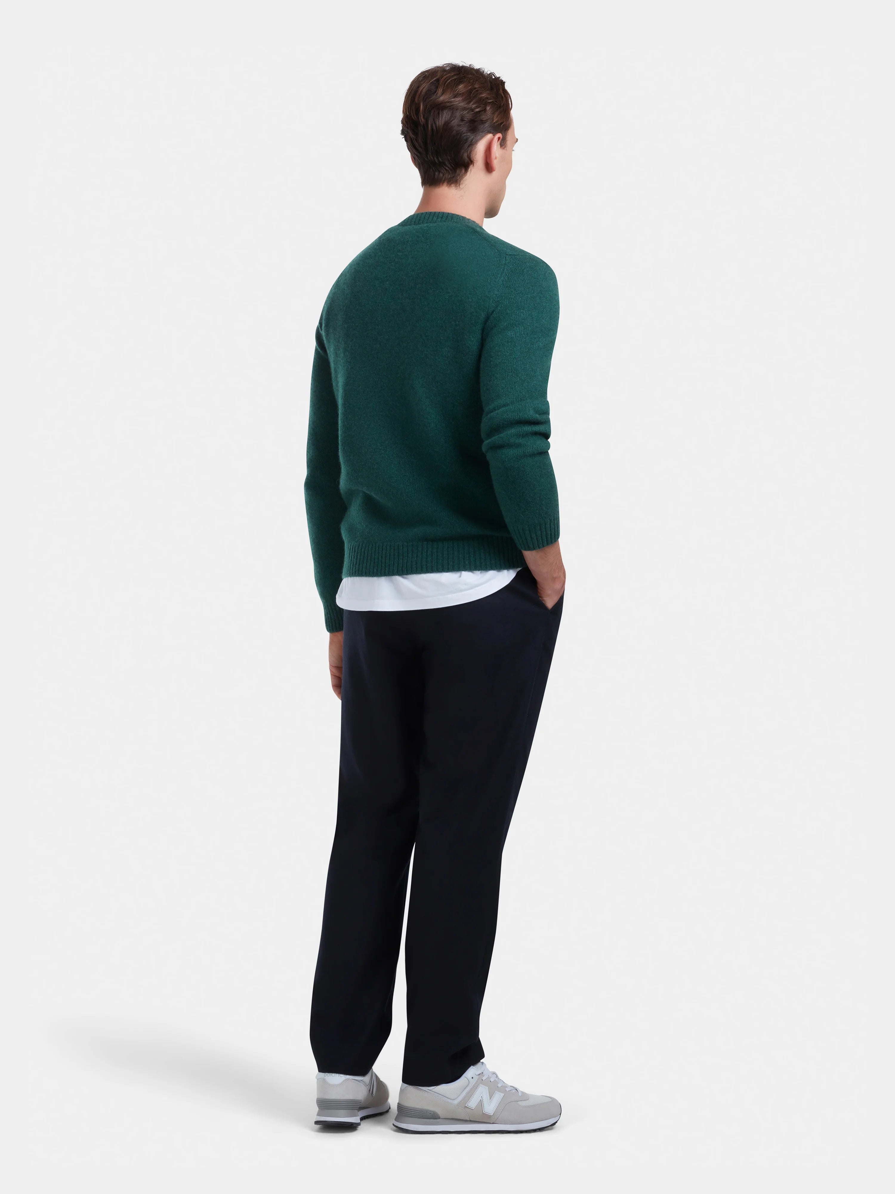Luxury Green Cashmere Sweater for Women & Men - Soft, Warm & Cozy Crew Neck Pullover - Perfect for Winter, Fall & Casual Outfits