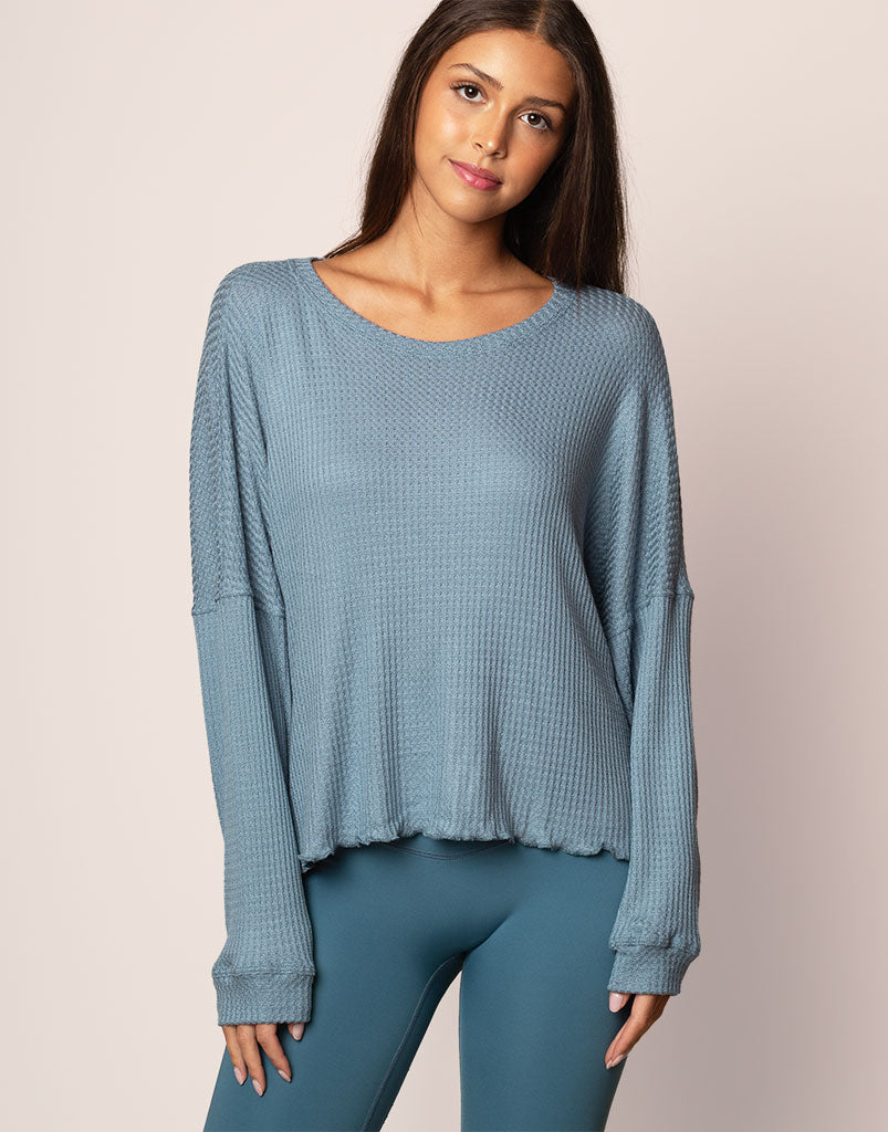 Oversized Waffle Knit Sweater Women's Casual Long Sleeve Top - Soft & Cozy Fall Winter Pullover for Layering, Date Night, and Office Wear