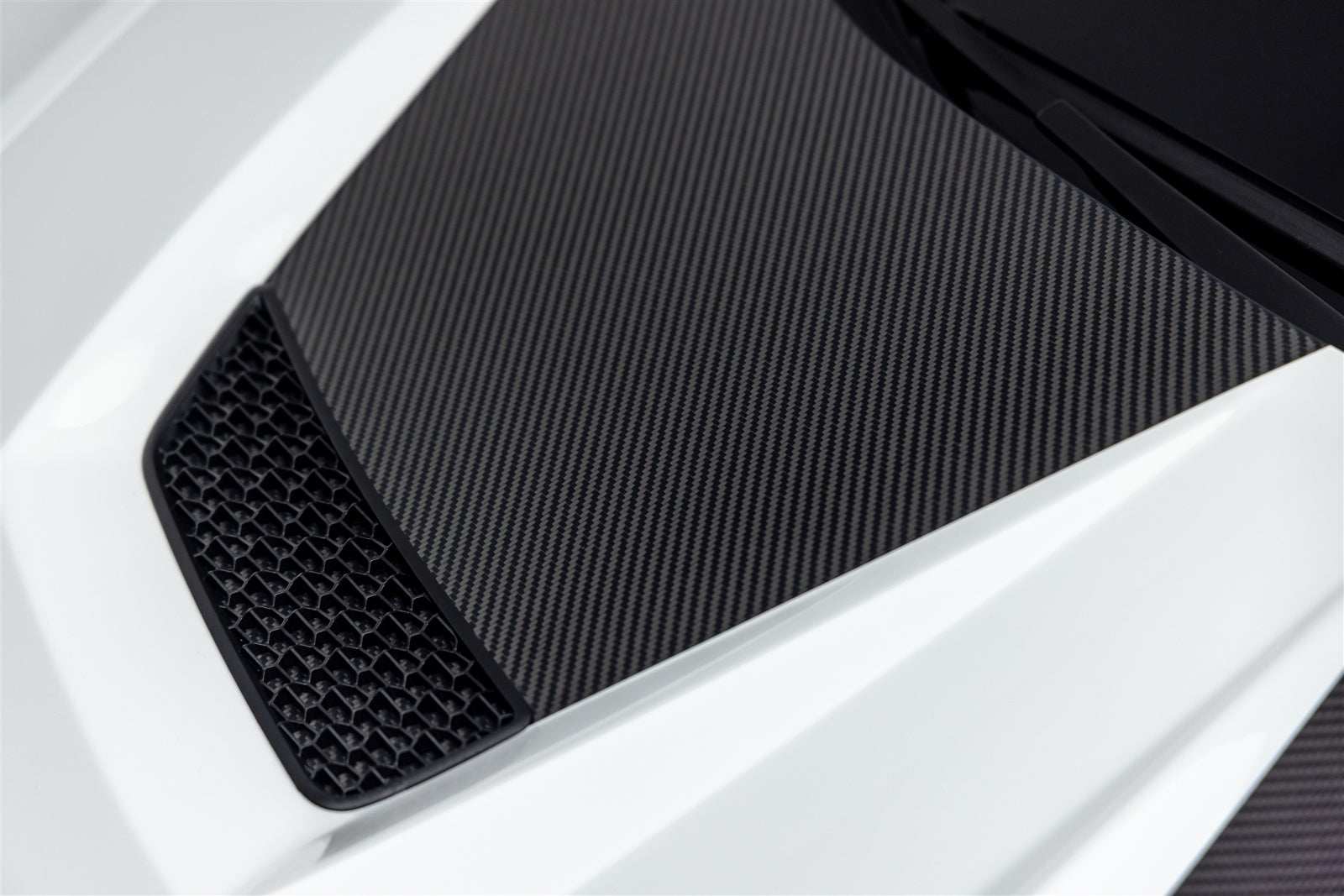 Lamborghini Huracan EVO 2WD Monza Aero Program CB 01 - High Performance Sports Car for Racing Enthusiasts | Perfect for Track Days and Supercar Events