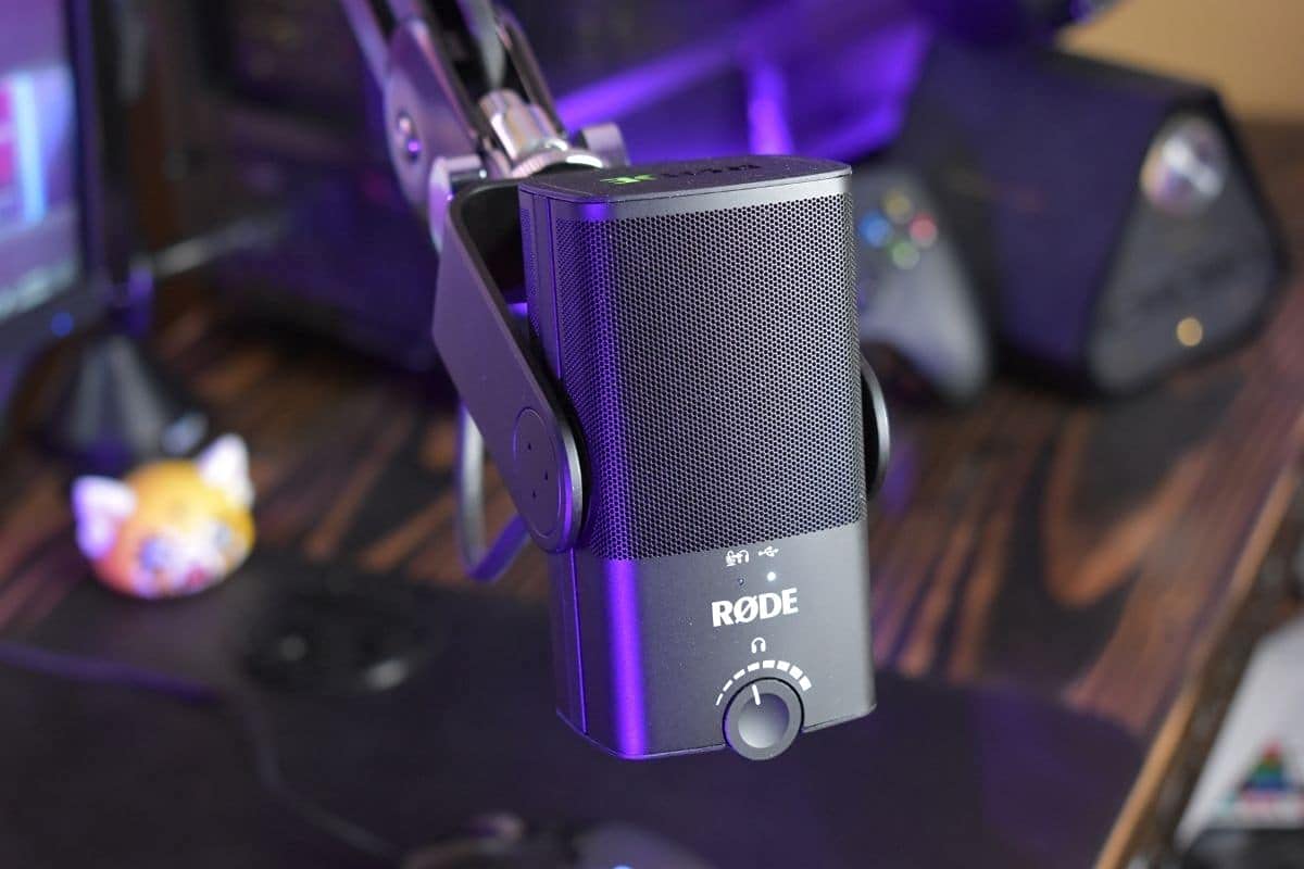 StreamEye Rode NTH-100 Professional Studio Over-Ear Headphones with Rode NT-USB Mini USB Condenser Microphone - Perfect for Podcasting, Streaming, Gaming & Home Recording