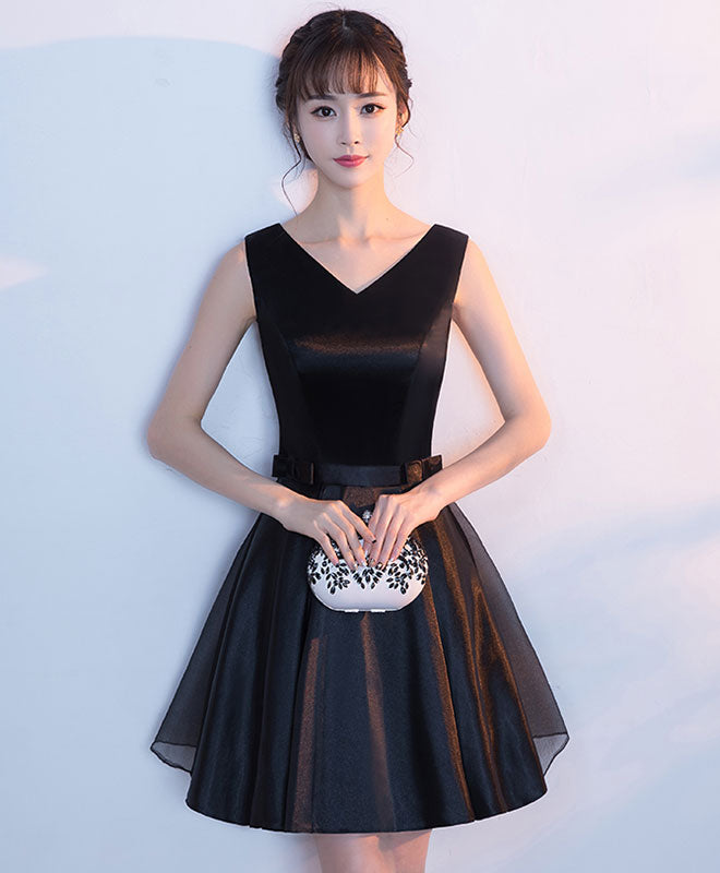 Elegant Black Short Prom Dress for Women - Homecoming Party, Cocktail Dress for Semi-Formal Events & Special Occasions