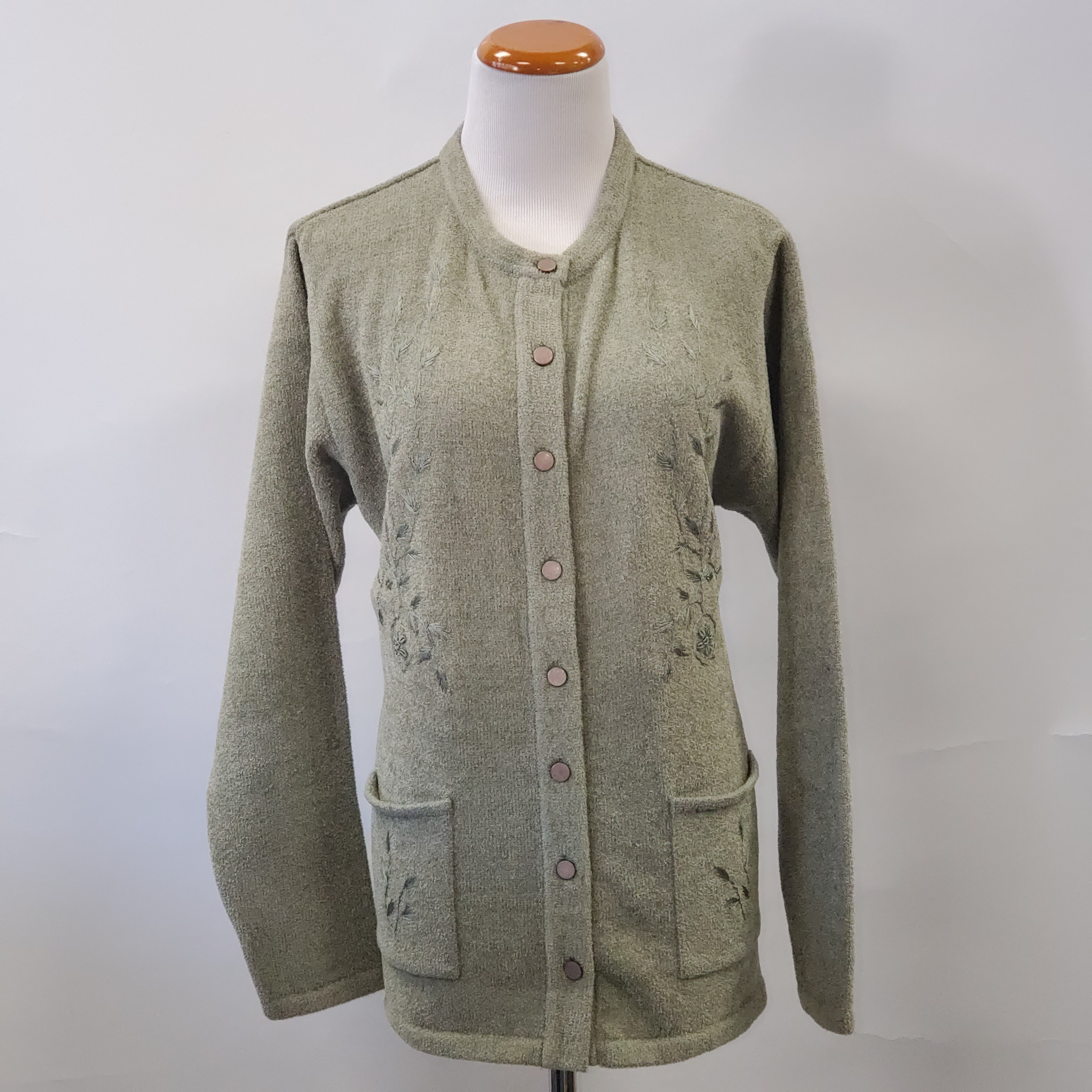 Women's Soft Chenille Embroidery Button-Up Cardigan Sweater - Cozy Knit Pullover for Fall & Winter, Perfect for Office, Date Night and Casual Outfits