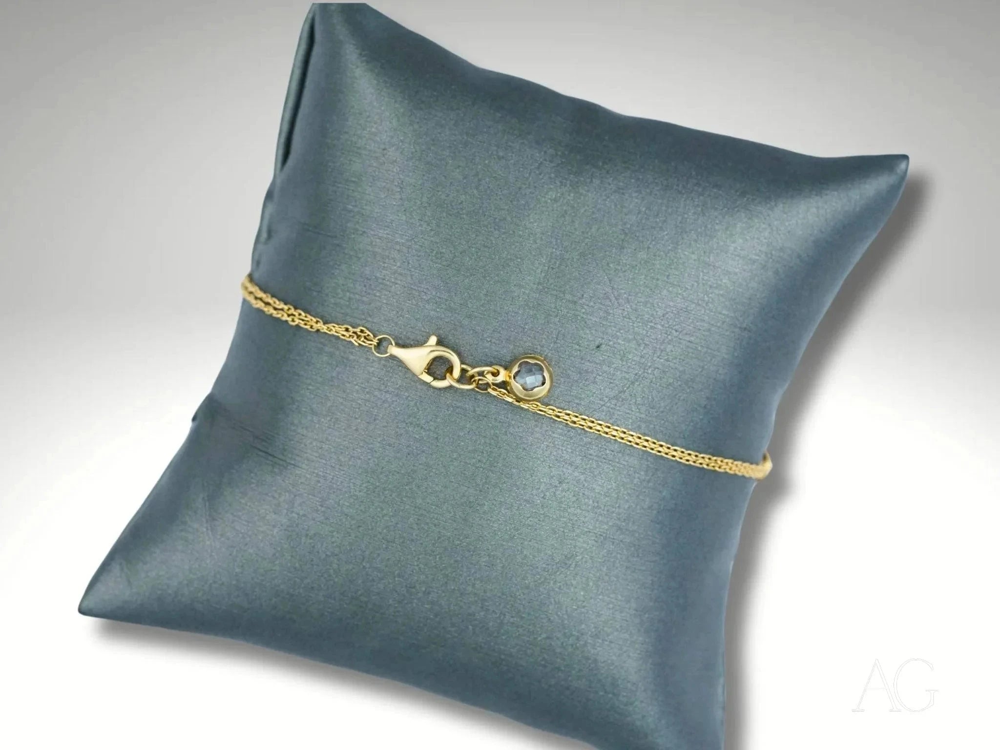 18K Gold Heart Bracelet for Women - Elegant & Romantic Jewelry Gift for Her - Perfect for Anniversaries, Valentine's Day & Special Occasions