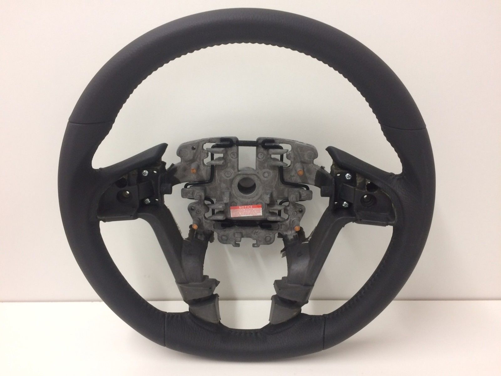 Genuine Holden VE Commodore Calais V & WM Caprice Leather Steering Wheel - Premium Replacement for Comfort & Style - Perfect for Commuting, Road Trips & Luxury Driving Experience