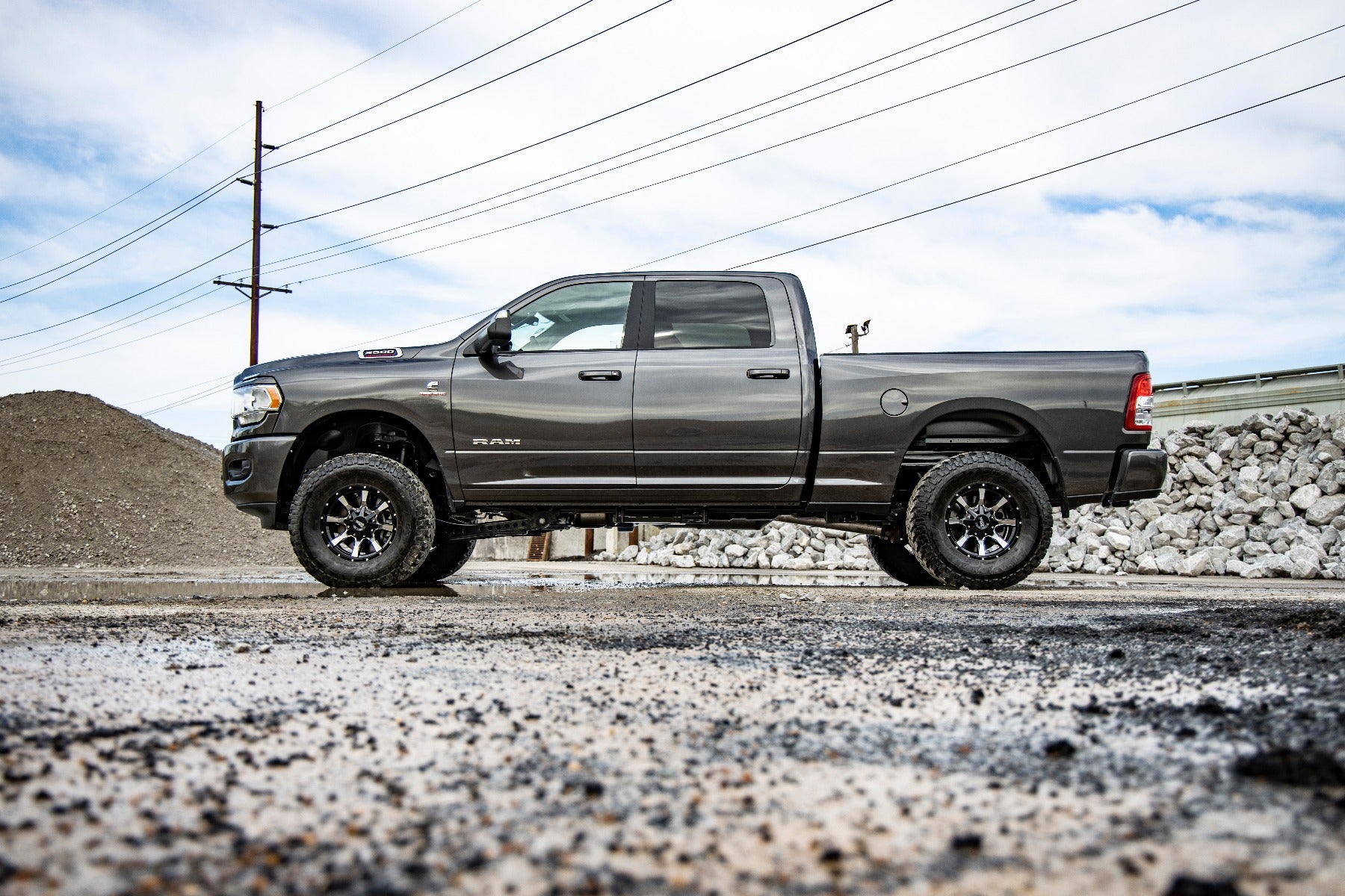 2.5 Inch Leveling Kit for Ram 2500 (2014-2024) & 3500 (2013-2024) - Heavy Duty RR Leaf V2 Suspension Lift - Part# 37770 - Perfect for Off-Roading & Truck Leveling