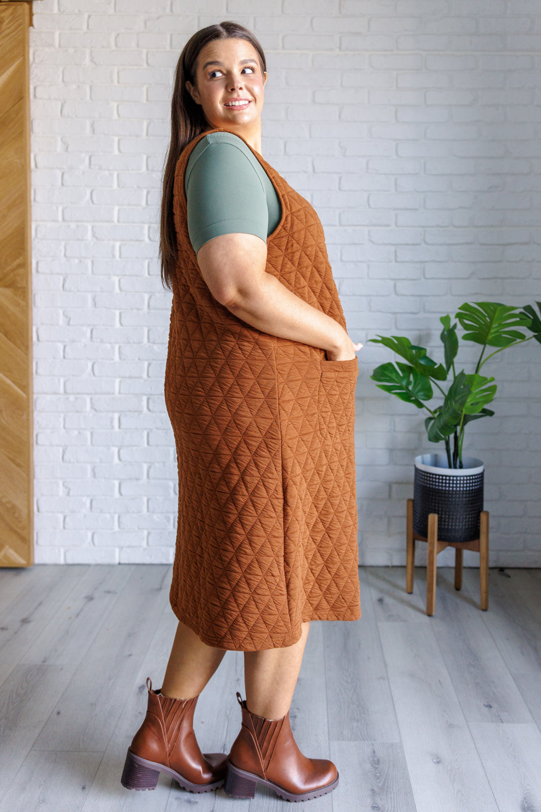 Free Falling Quilted Midi Dress for Women | Elegant Flowy Boho Style | Perfect for Date Night, Wedding Guest & Summer Vacations