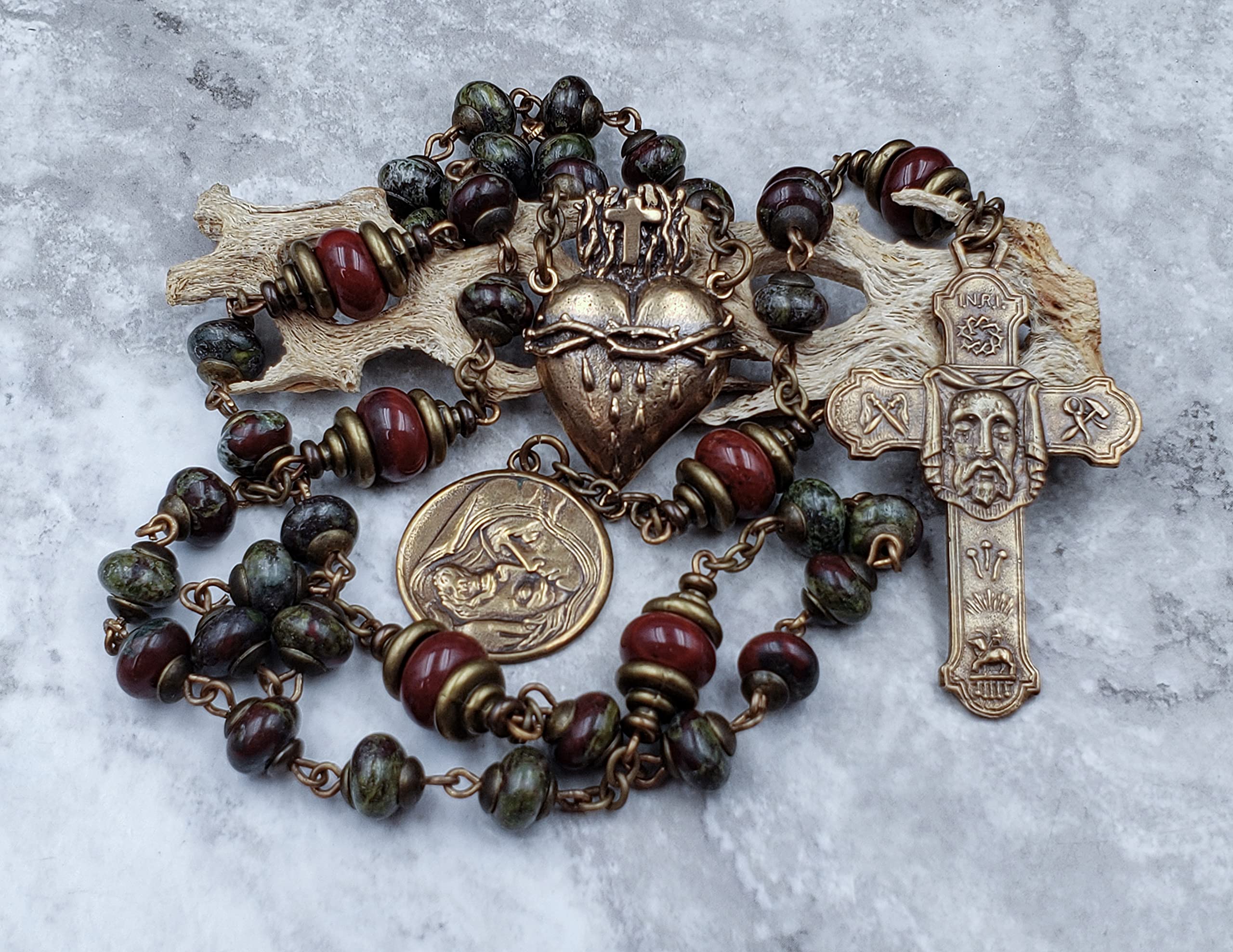 Holy Face of Jesus Devotional Sacred Bleeding Heart Chaplet - Bronze & Bloodstone Red Jasper Rosary for Protection, Stress Relief - Perfect for Prayer, Meditation & Spiritual Healing