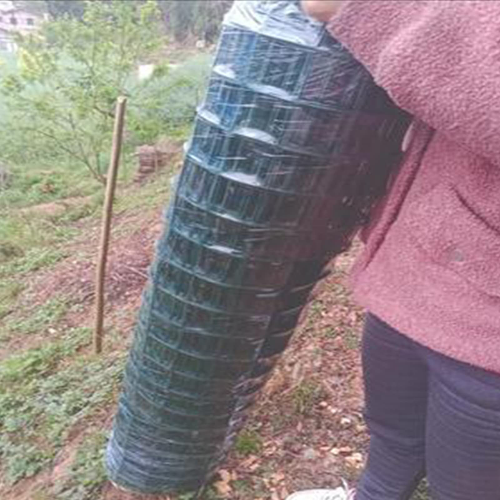 LFFH Green Vinyl Coated Welded Wire Mesh - 1.5mm Wire Diameter, 3cm Hole Size - 1x30m Garden Fencing for Chicken Coop, Poultry Netting & Plant Protection - Durable Outdoor Use for Backyard, Farm & Garden Security