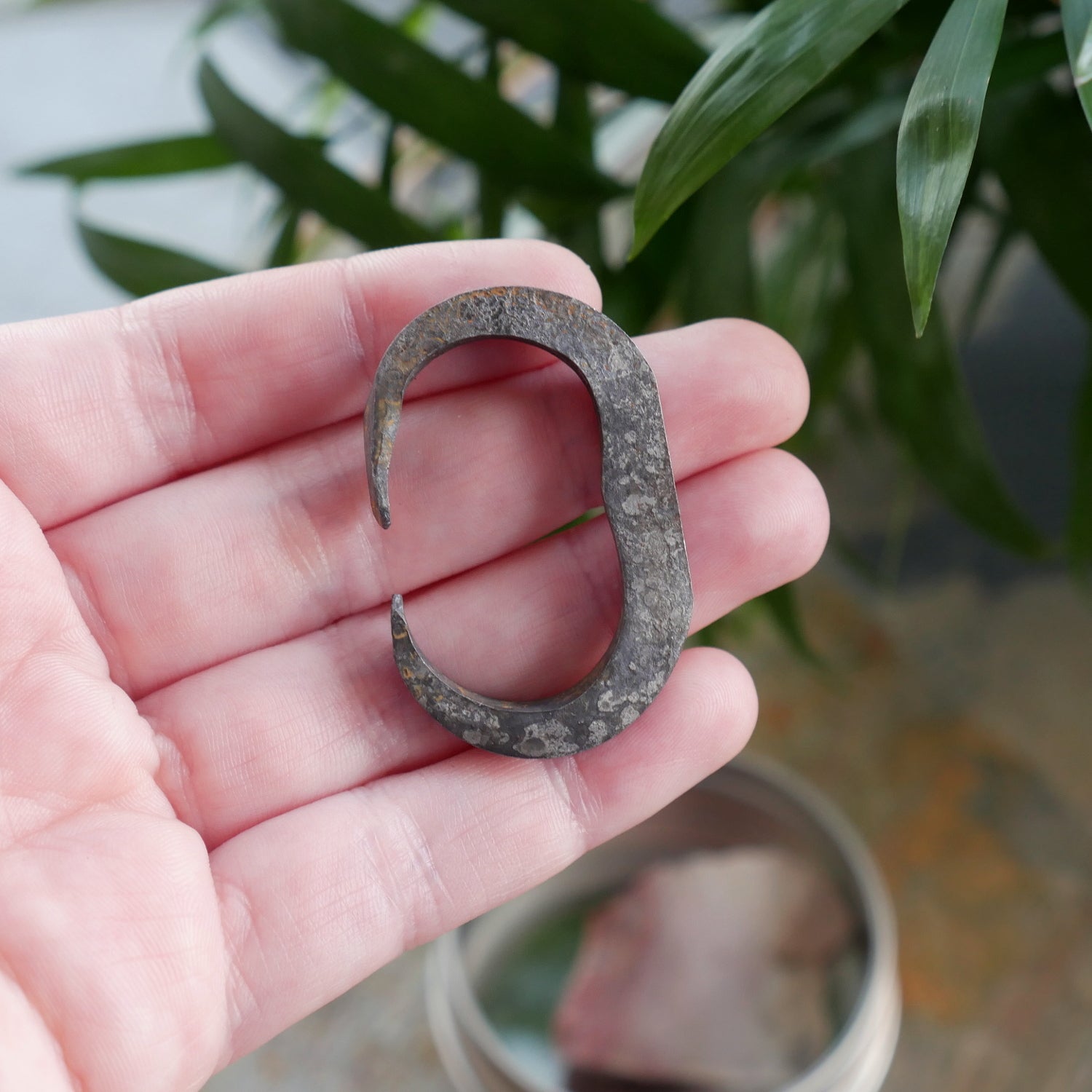 Portable Pocket Fire Starter with Flint - Perfect for Camping, Hiking, and Emergency Survival Kits