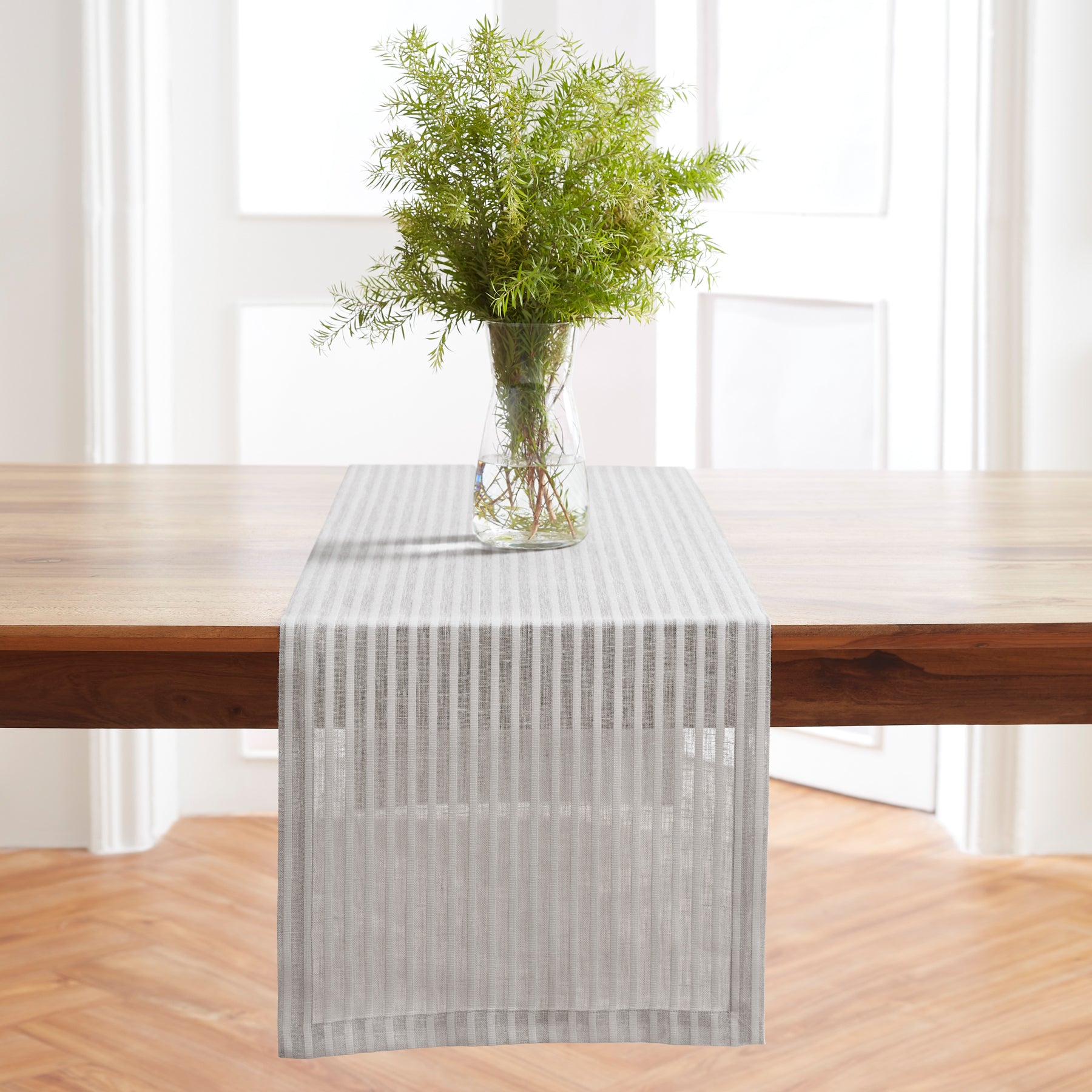 Zoe Table Runner - Elegant and Durable Dining Table Decor for Weddings, Holidays, and Everyday Use