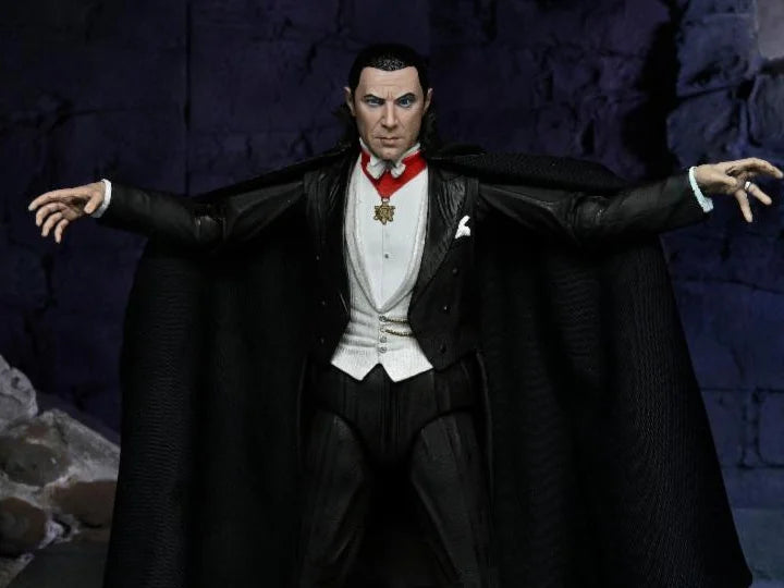 Universal Monsters Ultimate Dracula (Transylvania) Action Figure - Collectible Horror Movie Character for Halloween Decor & Display