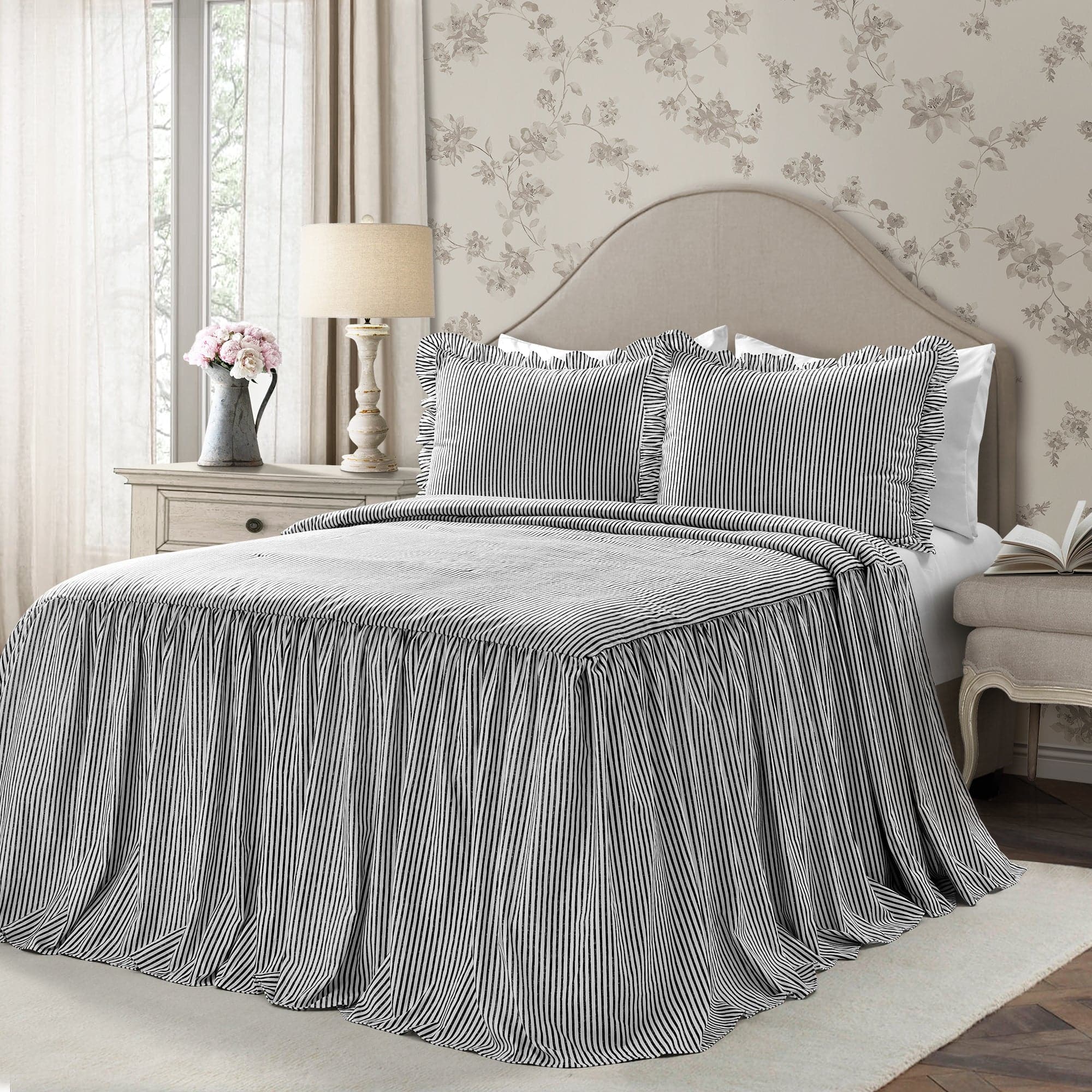 Stylish Ticking Stripe Bedspread Set - Soft & Durable Cotton Bedding for Cozy Bedrooms - Perfect for Guest Rooms, Master Suites & Farmhouse Decor