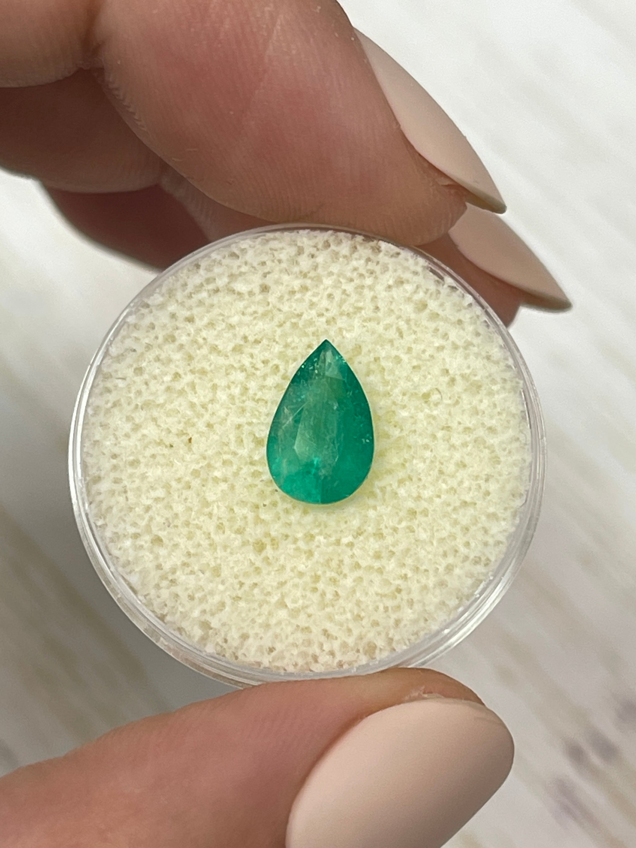 1.32 Carat Natural Loose Colombian Emerald Pear Cut Gemstone for Jewelry Making - Engagement Rings, Necklaces & Earrings