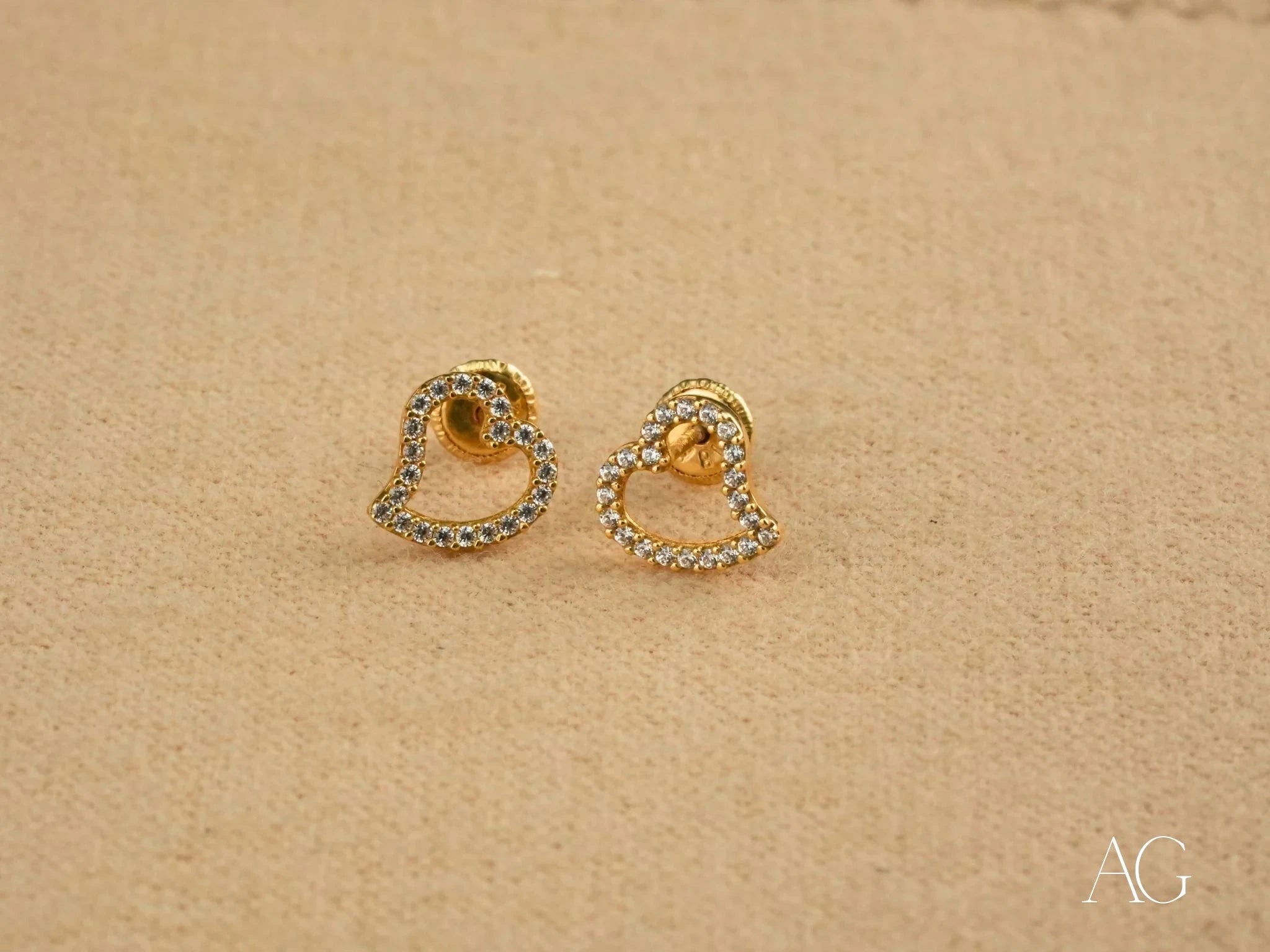18k Gold CZ Heart Earrings for Women - Sparkling Cubic Zirconia Dangle Earrings - Perfect for Valentine's Day, Anniversary & Romantic Date Night Jewelry Gift