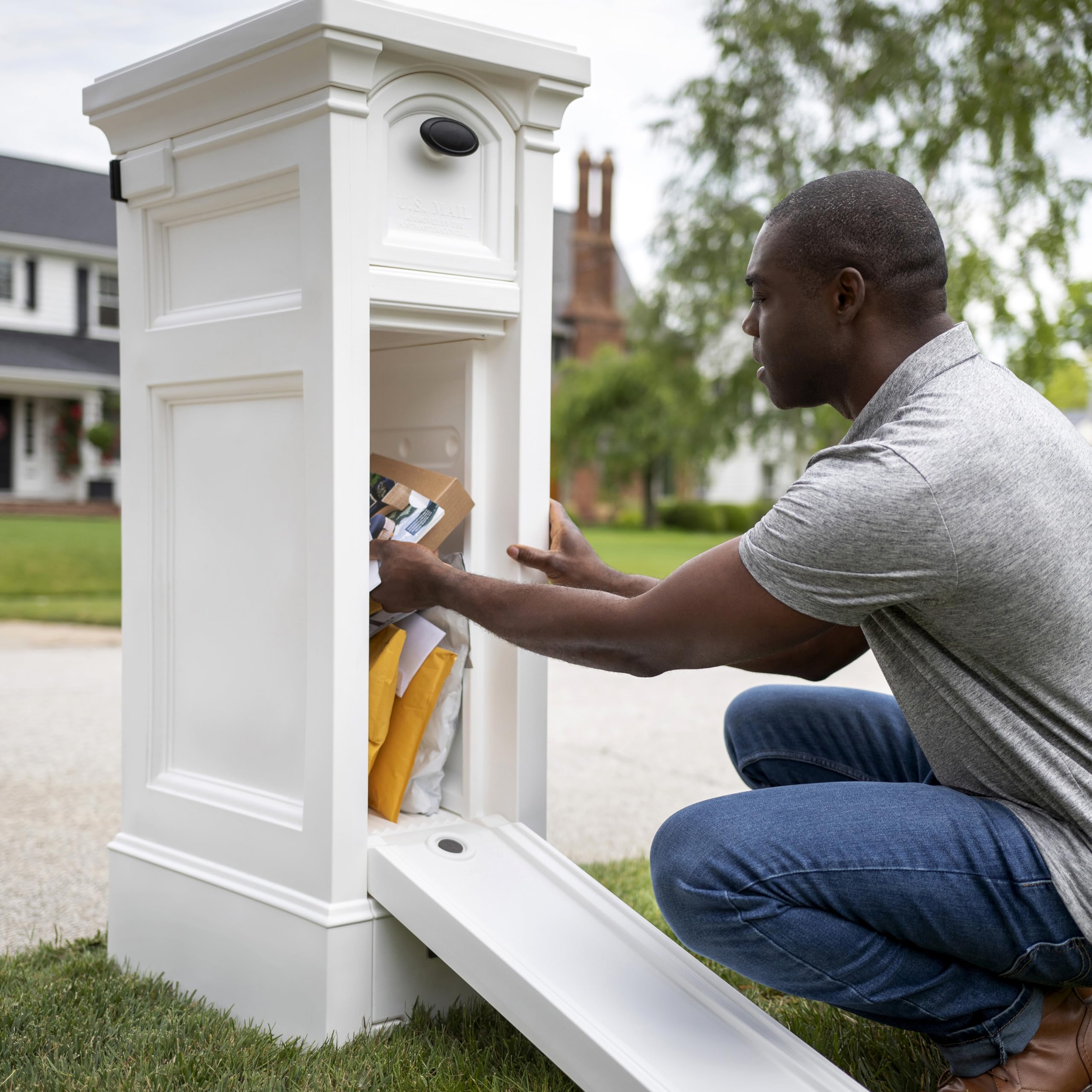 Step2 Atherton Reserve Storage Mailbox & Post - Extra Large Outdoor Mailbox with Weather-Resistant Durable Plastic Construction, Easy Installation & Mail Flag - Perfect for Homes, Apartments & Rural Areas