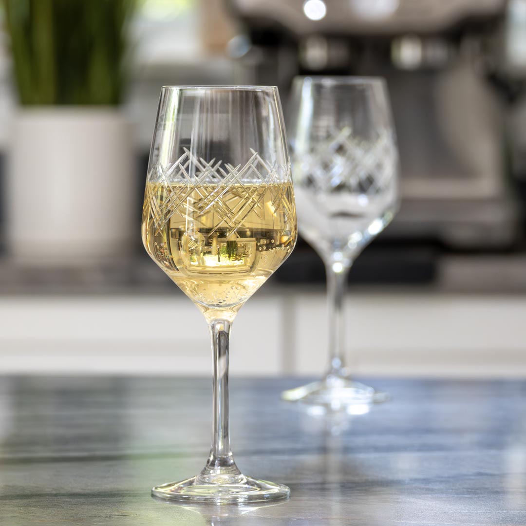 Premium Argyle 10.75oz White Wine Glasses Set of 2 - Elegant Crystal Stemware for Chardonnay, Riesling & Sauvignon Blanc - Perfect for Dinner Parties, Weddings & Romantic Evenings