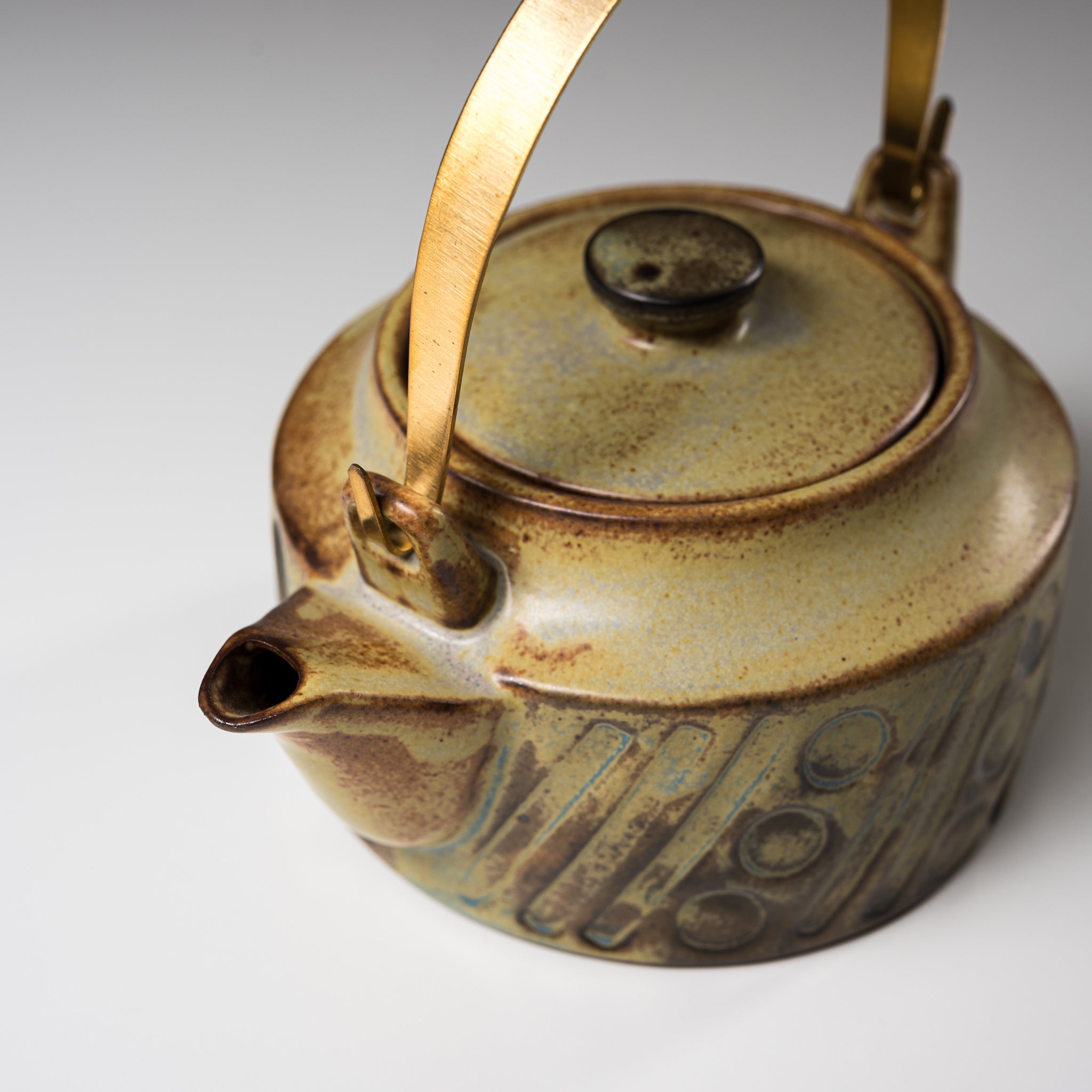 Premium Seto Ware KASHIWA Japanese Ceramic Teapot 400ml - Authentic Handcrafted Pottery for Green Tea, Black Tea & Herbal Brewing - Perfect for Home, Office & Tea Ceremonies