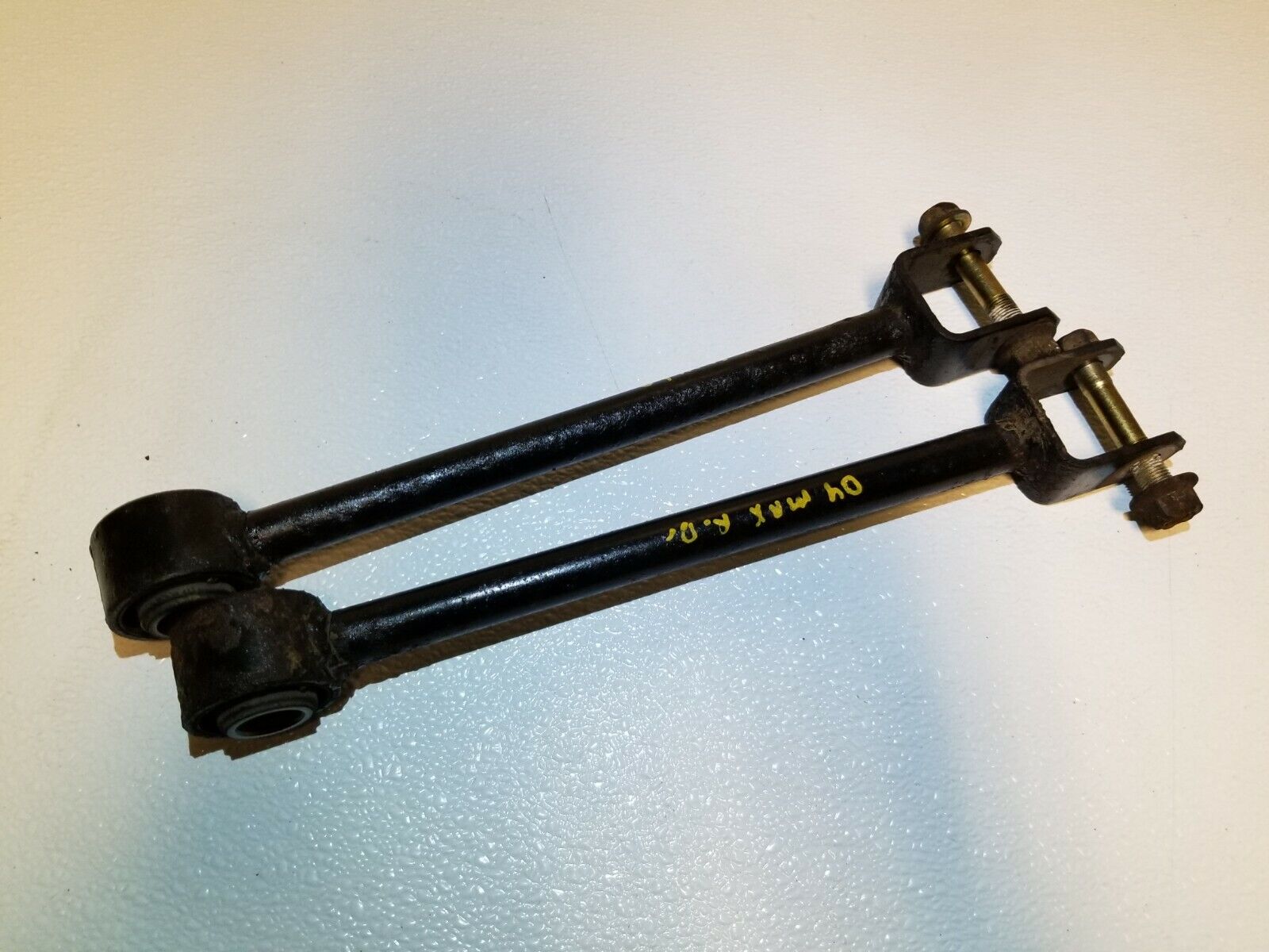 04-08 Nissan Maxima Rear Control Arm Pair - OEM Quality Replacement for 110k Miles - Perfect for Suspension Repair & Smooth Ride Maintenance