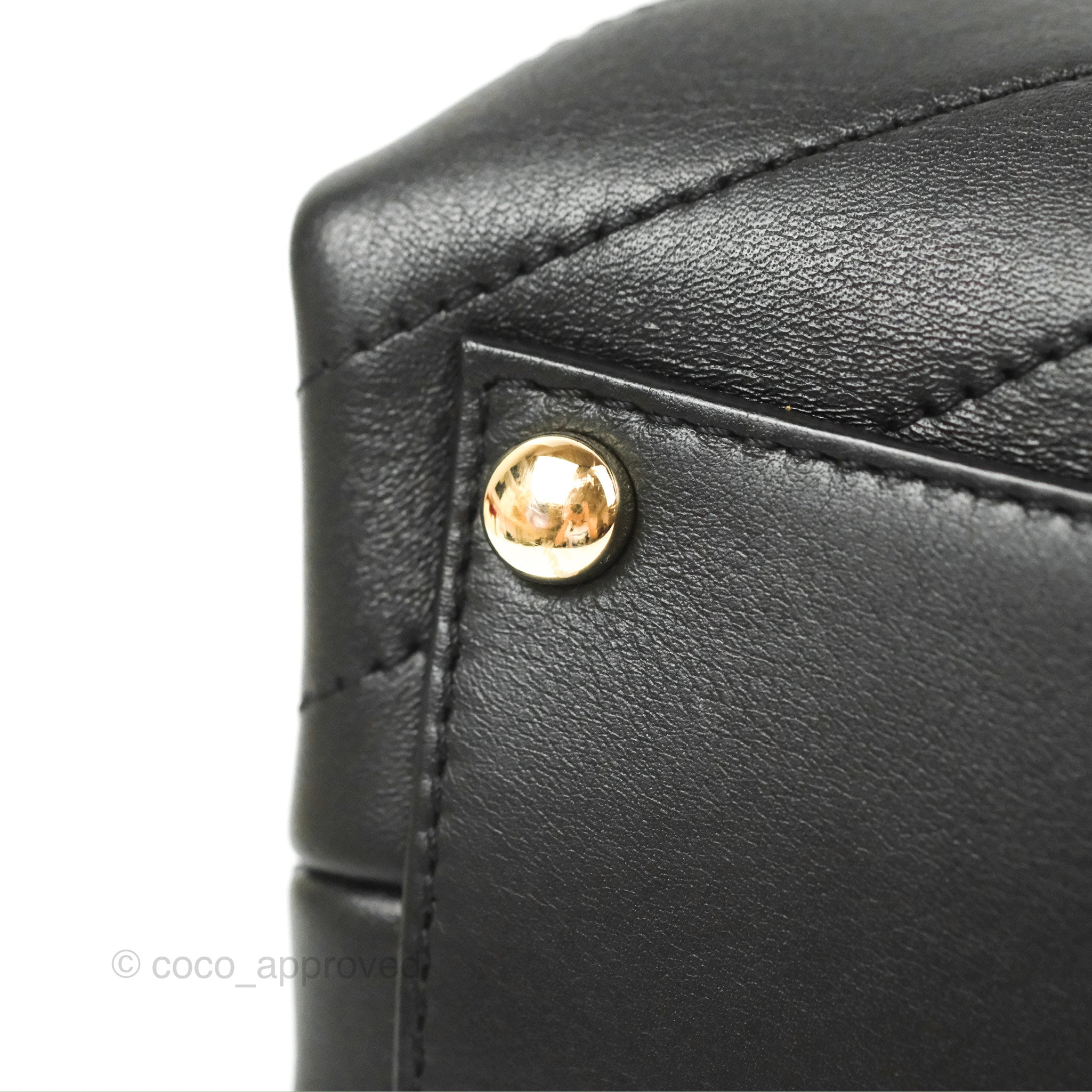 Chanel Chevron Stitched Coco Flap Bag in Black Calfskin with Gold Hardware - Luxury Crossbody Purse for Women, Perfect for Evening Events & Date Nights
