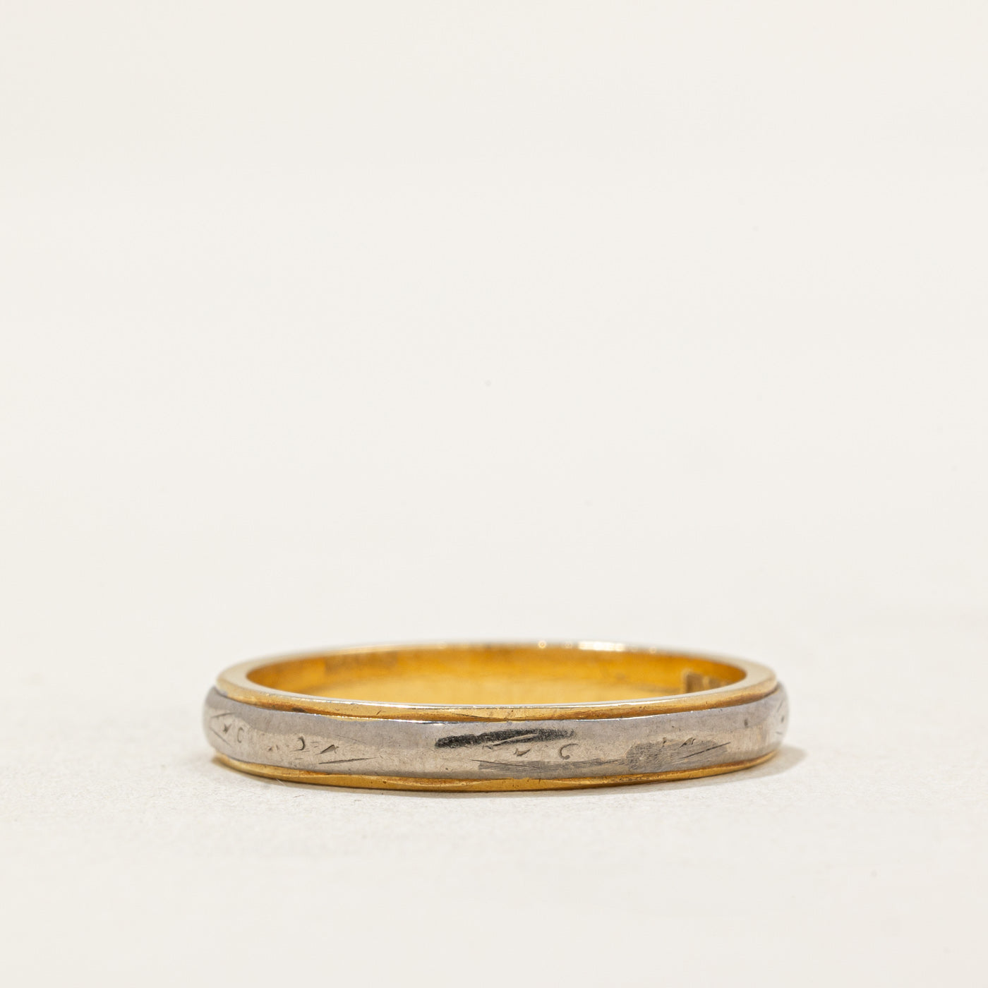 Vintage 1962 Birmingham 18K Two-Tone Gold Wedding Band - 2.75mm Wide - Size 6.5 - Classic Anniversary Ring for Men & Women - Perfect for Engagements, Weddings & Special Occasions