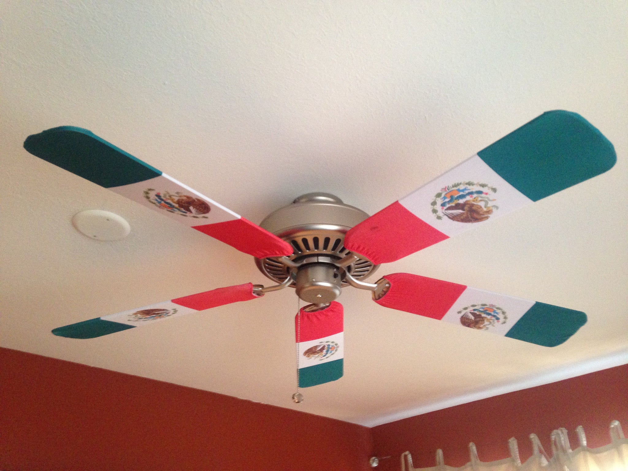 Mexico Flag - Authentic Mexican National Flag - 3x5 FT Outdoor & Indoor Use - Perfect for Cinco de Mayo, Independence Day, Sports Events & Home Decor