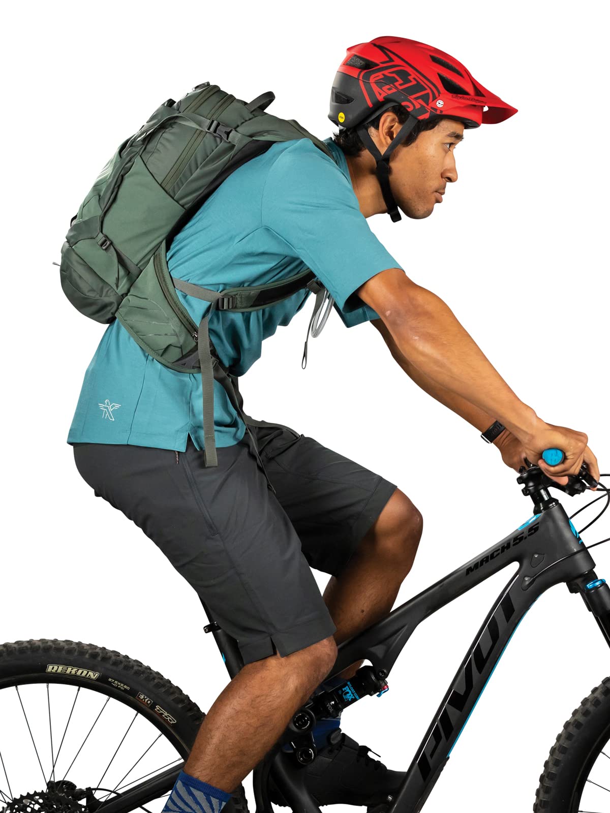 Osprey Men's Outdoor Backpack - Lightweight Hiking & Travel Backpack for Camping, Trekking & Daily Use
