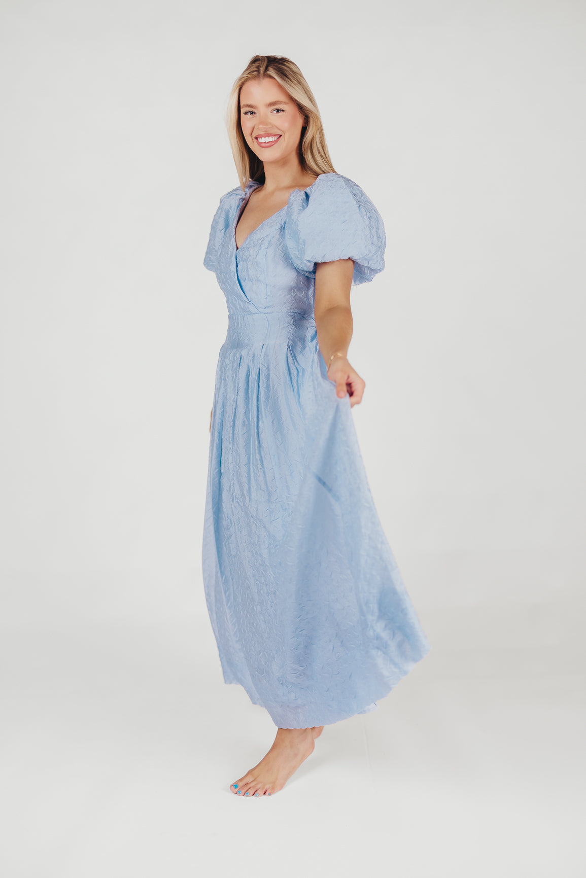 ASTR Linette Jacquard Midi Dress - Floral Print Blue Summer Dress for Women | Perfect for Weddings, Parties & Date Nights