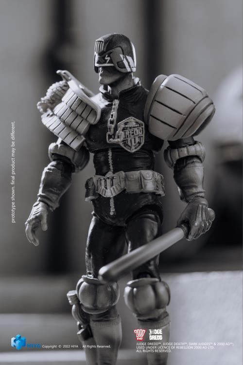 1/18 Scale HIYA 4-Inch Judge Dredd Action Figure - Exquisite Mini Collectible Series (Black & White Version) | Perfect for Display, Gifts & Comic Book Collections