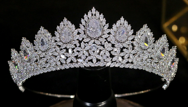 Elegant CZ Tiara - Sparkling Cubic Zirconia Crown for Weddings, Prom & Special Events | Perfect Bridal Accessory & Gift