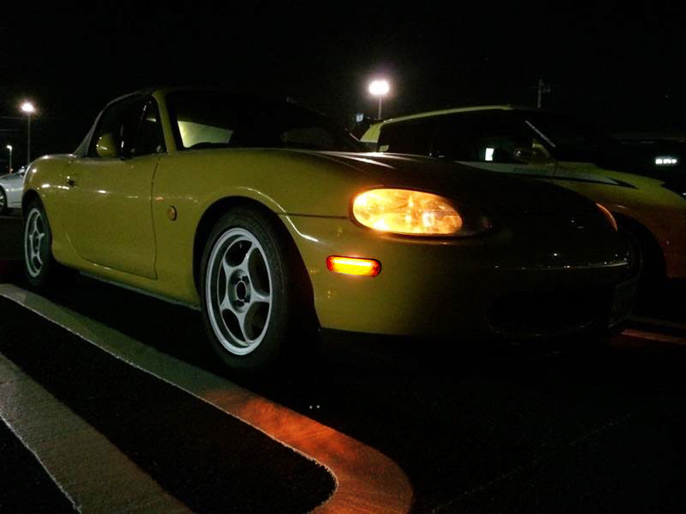 Amber/Red LED Side Marker Lights for 1990-2005 Mazda Miata MX-5 - Clear Lens, Easy Installation - Perfect for Night Driving & Car Customization
