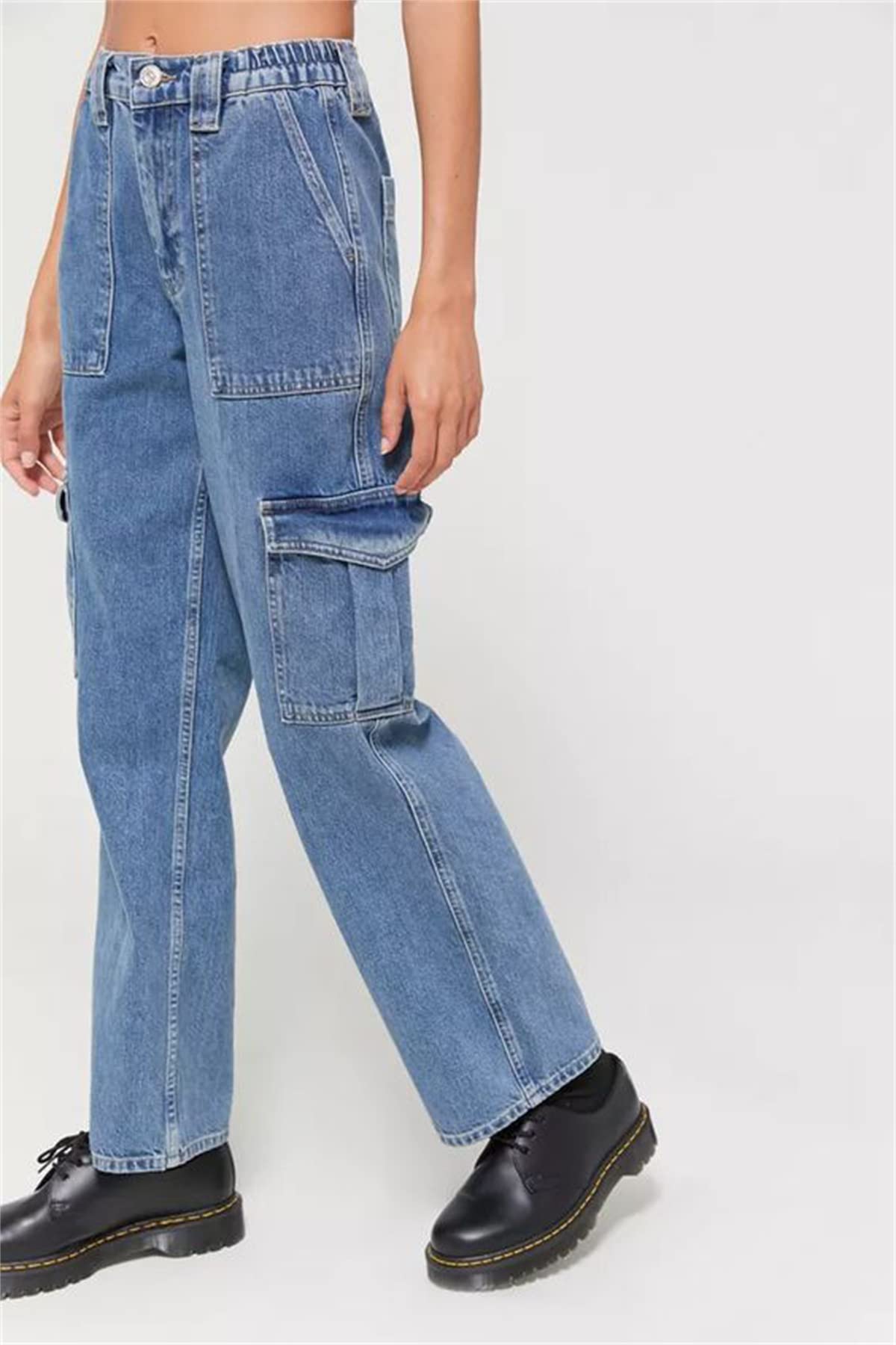 Women's High Waisted Cargo Jeans - Y2K Baggy Wide Leg Denim Pants with Flap Pockets | Fashionable Streetwear & Casual Outfit for Everyday Wear