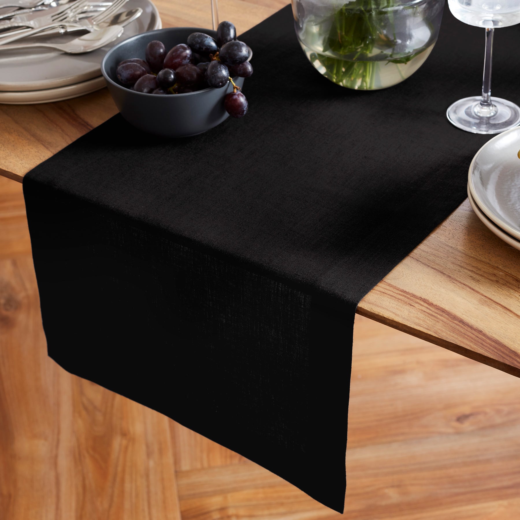 Elegant Sonoma Table Runner - Premium Cotton Decorative Table Cover for Dining & Home Decor - Perfect for Holidays, Weddings & Special Occasions