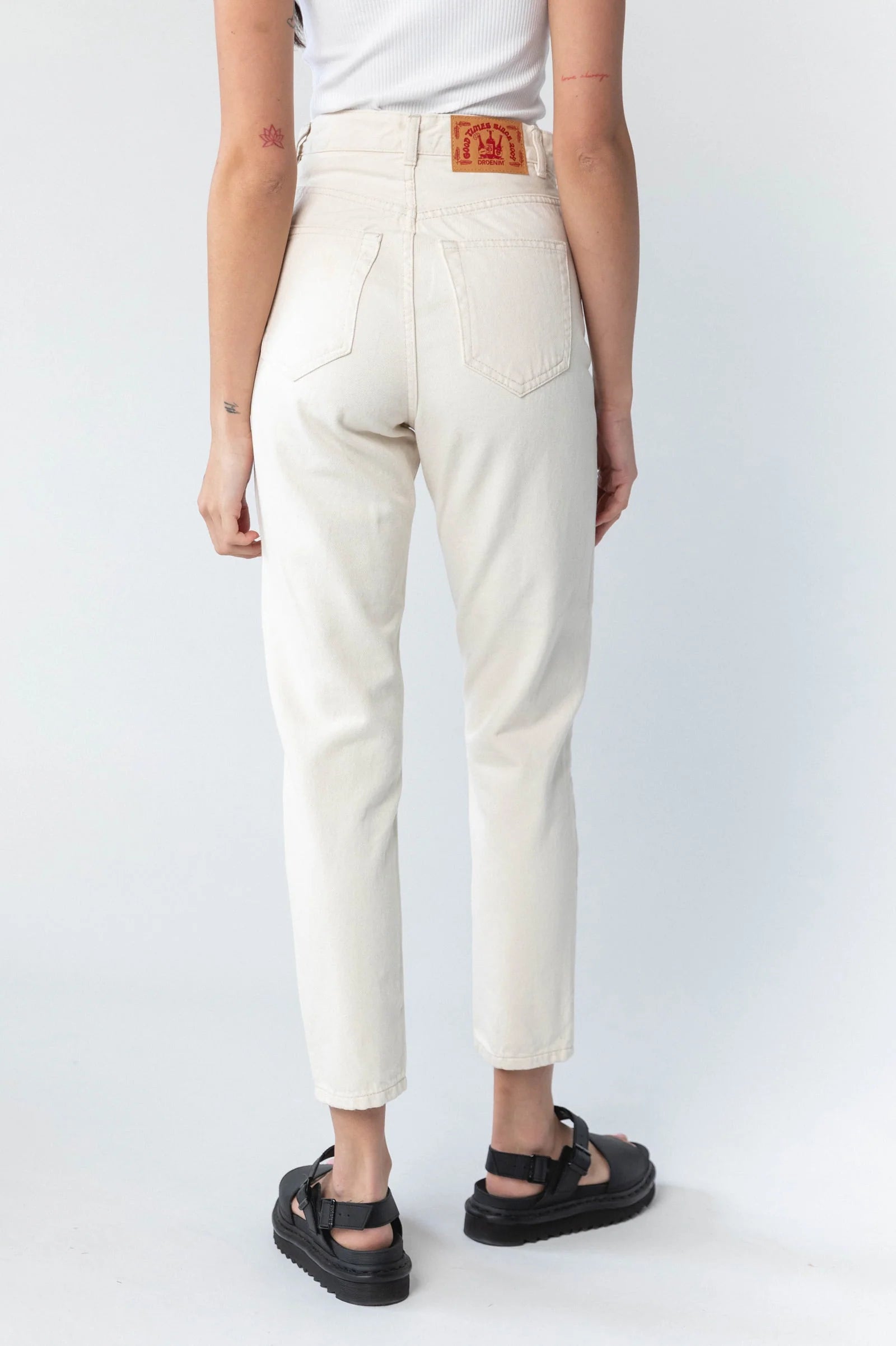 Nora Empress High Waisted Mom Jeans - Loom State Cream Wash Vintage Denim Pants for Women | Casual Wear, Street Style, Everyday Outfits