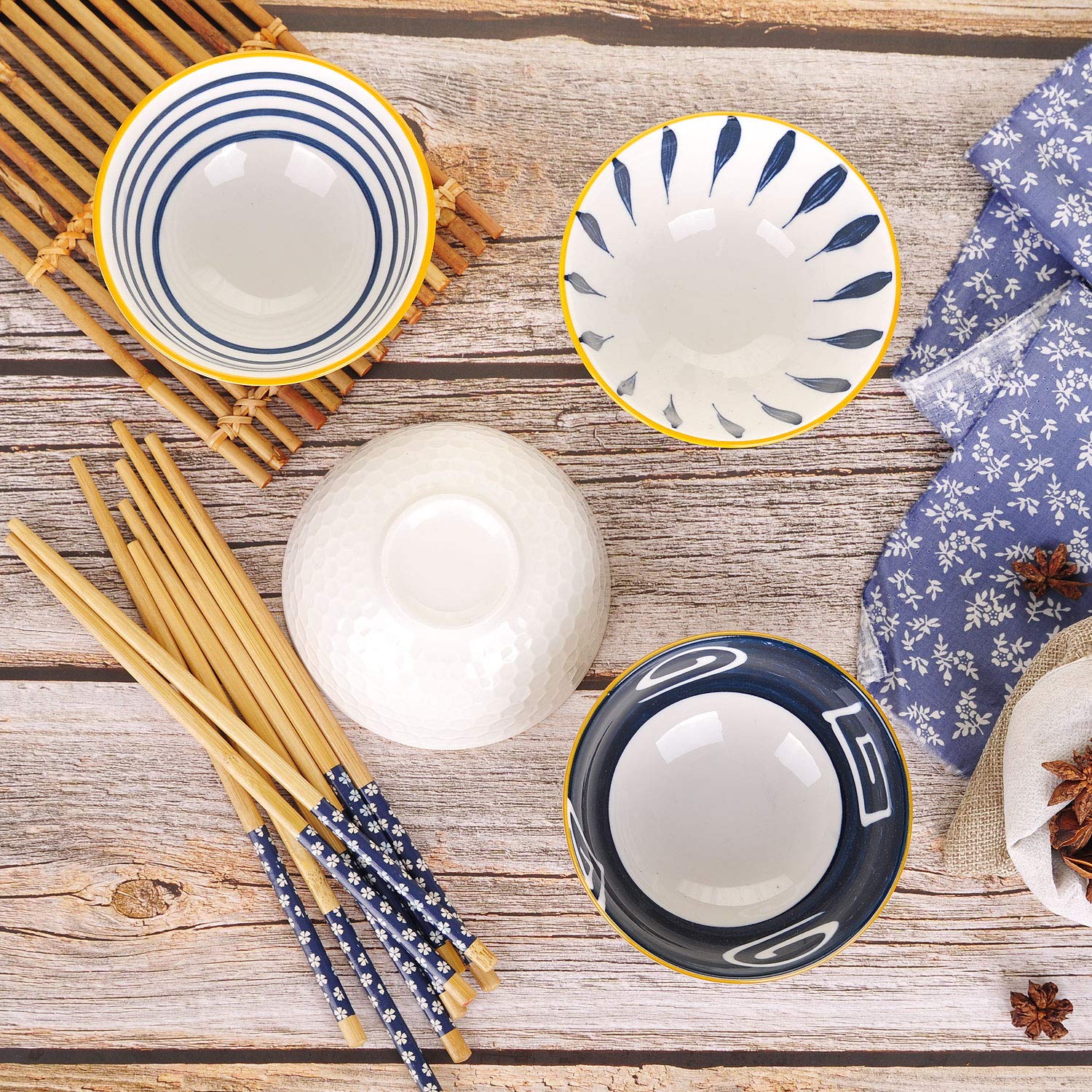 VanEnjoy Set of 4 Japanese Style Ceramic Rice Bowls with Chopsticks - Vintage Blue Hand-Painted Underglaze Dinnerware for Dessert, Snack, Cereal & Soup | Perfect for Asian Dining, Home Kitchen & Gift Giving