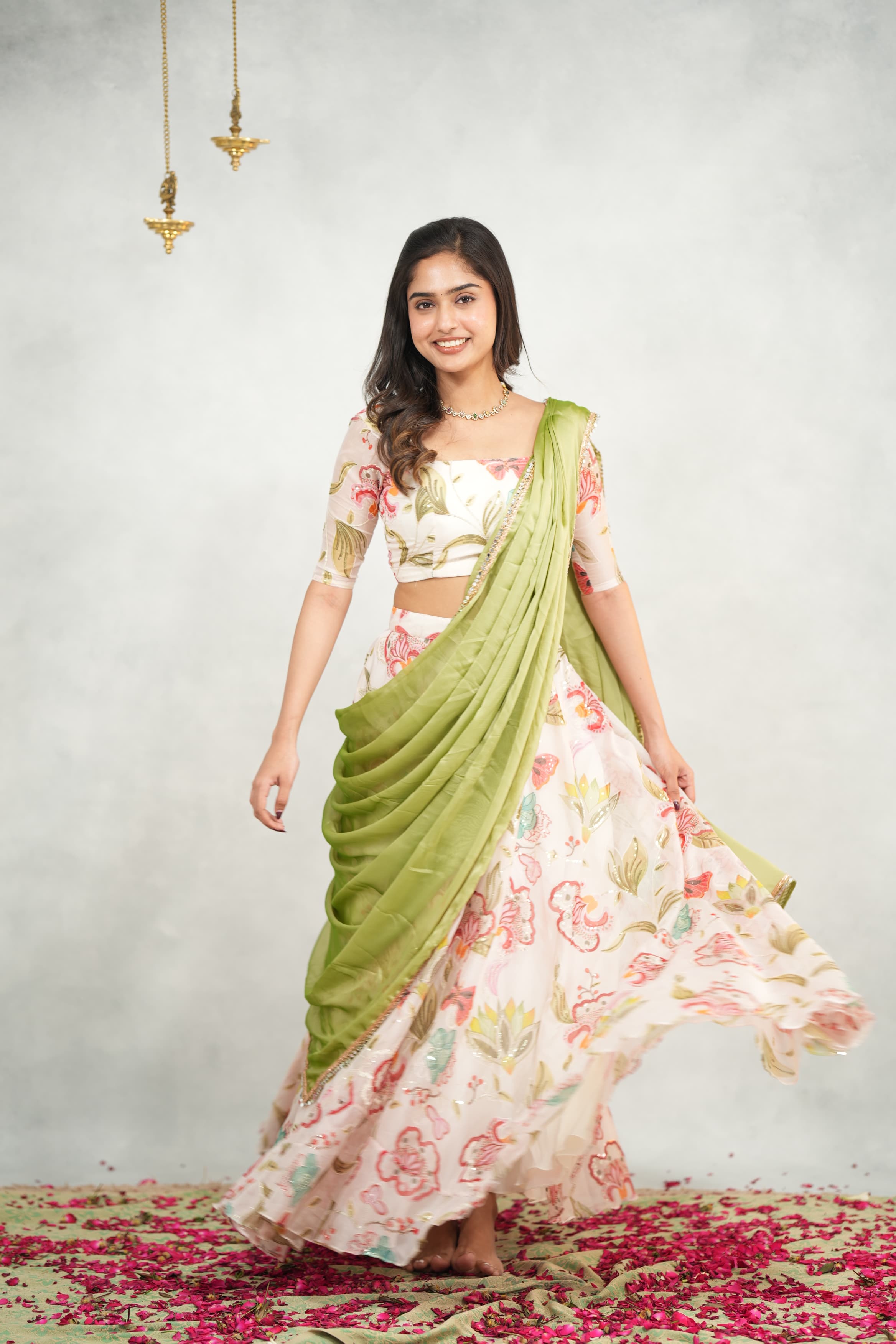 Oviya Simple and Elegant Floral Lehenga Choli for Women | Indian Traditional Dress for Weddings, Festivals & Special Occasions | Perfect for Diwali, Sangeet & Cultural Events