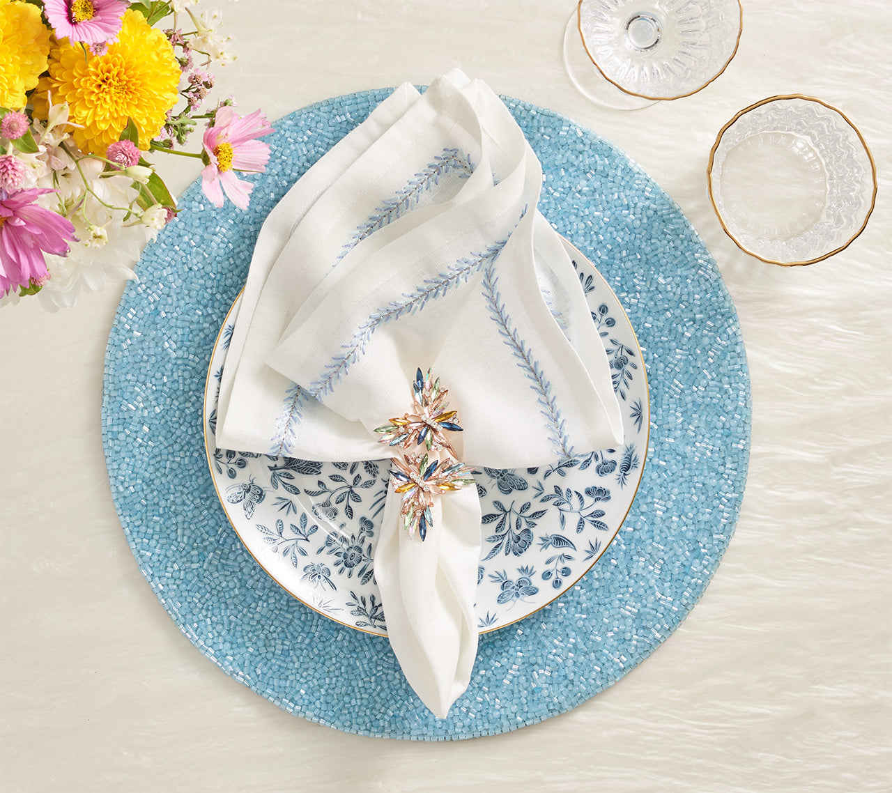 Premium Periwinkle Perennial Placemats Set of 4 - Waterproof & Heat-Resistant Table Mats for Dining Room, Kitchen, and Outdoor Use