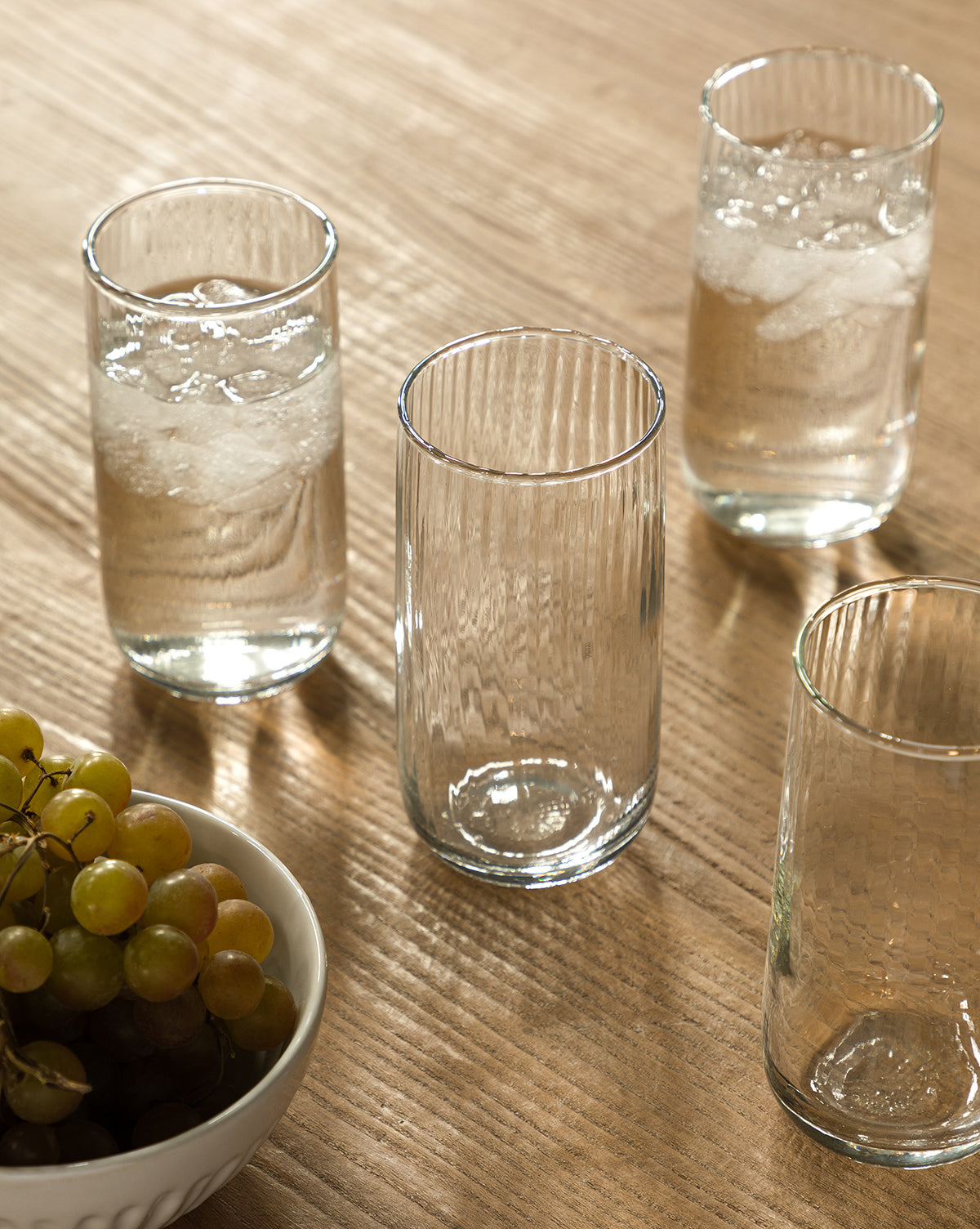 Premium Ribbed Tall Drinking Glasses Set of 4 - 16oz Clear Glass Cups for Iced Coffee, Smoothies & Cocktails - Elegant Barware for Home, Restaurant & Party Use