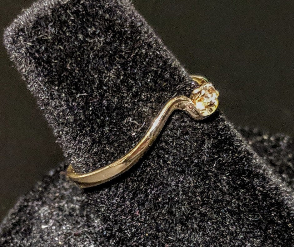 Natural Sapphire Promise Ring in Solid Yellow or White Gold | Genuine Sapphire Accented Engagement Ring | 143 704 Fine Jewelry for Petite Hands | Perfect for Proposals, Anniversaries & Special Occasions