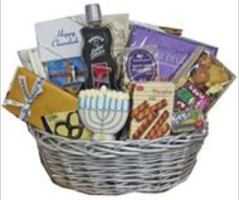 Premium Chanukah Gift Basket Set - Kosher Snacks, Candles & Gifts for Large Groups | Perfect for Hanukkah Celebrations, Office Parties & Family Gatherings